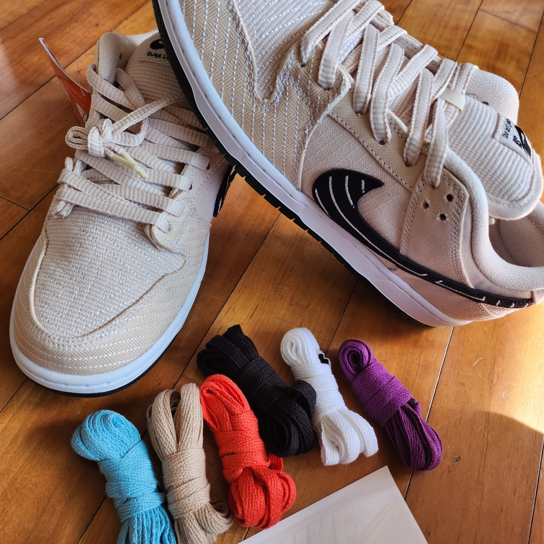 Nike x Albino & Preto SB Dunk Low Fossil Black 착용 스타일 - 1