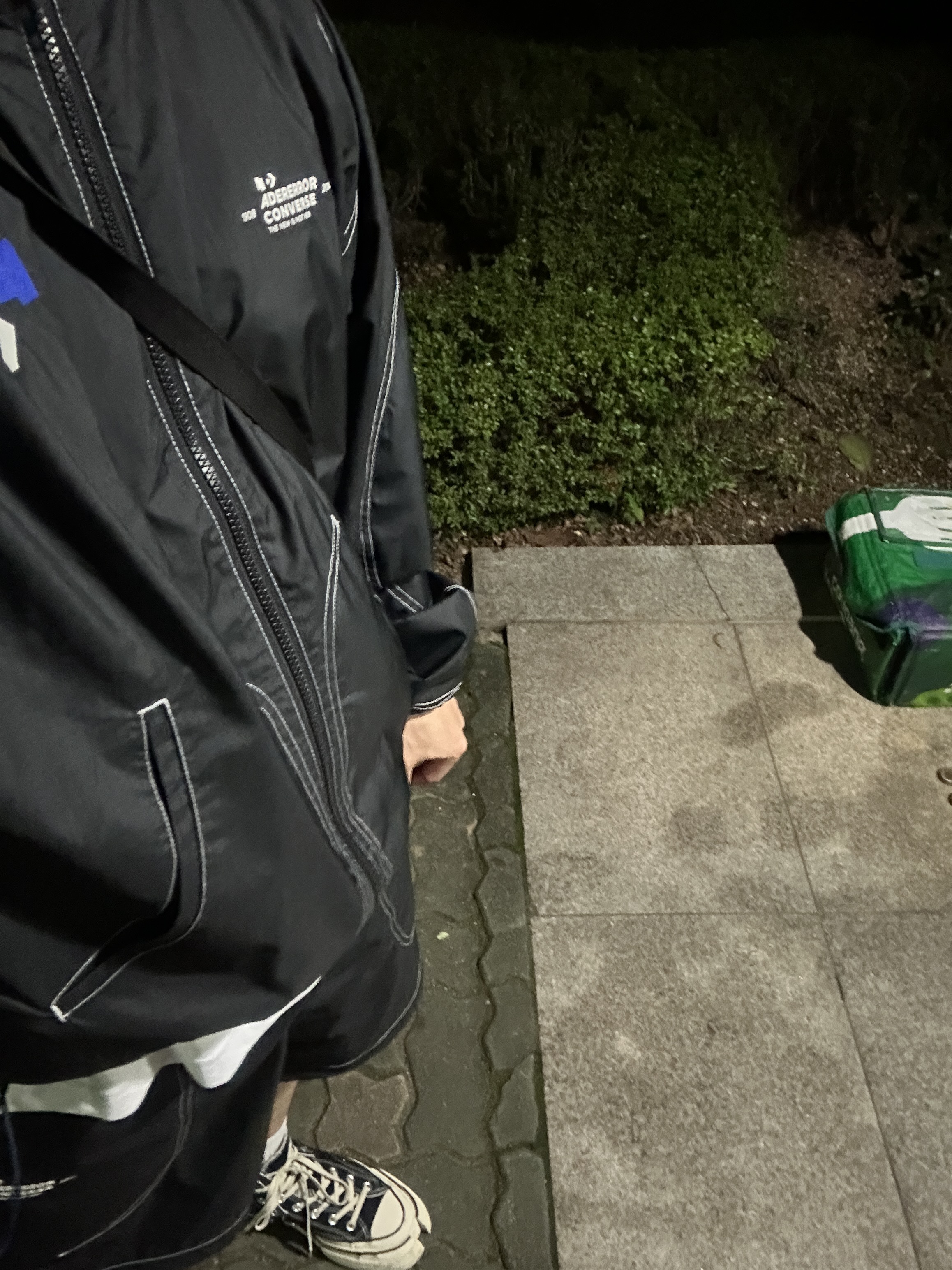 Converse x Ader Error Shapes Light Jacket Converse Black, Converse x Ader Error Shapes Shorts Black 착용 스타일