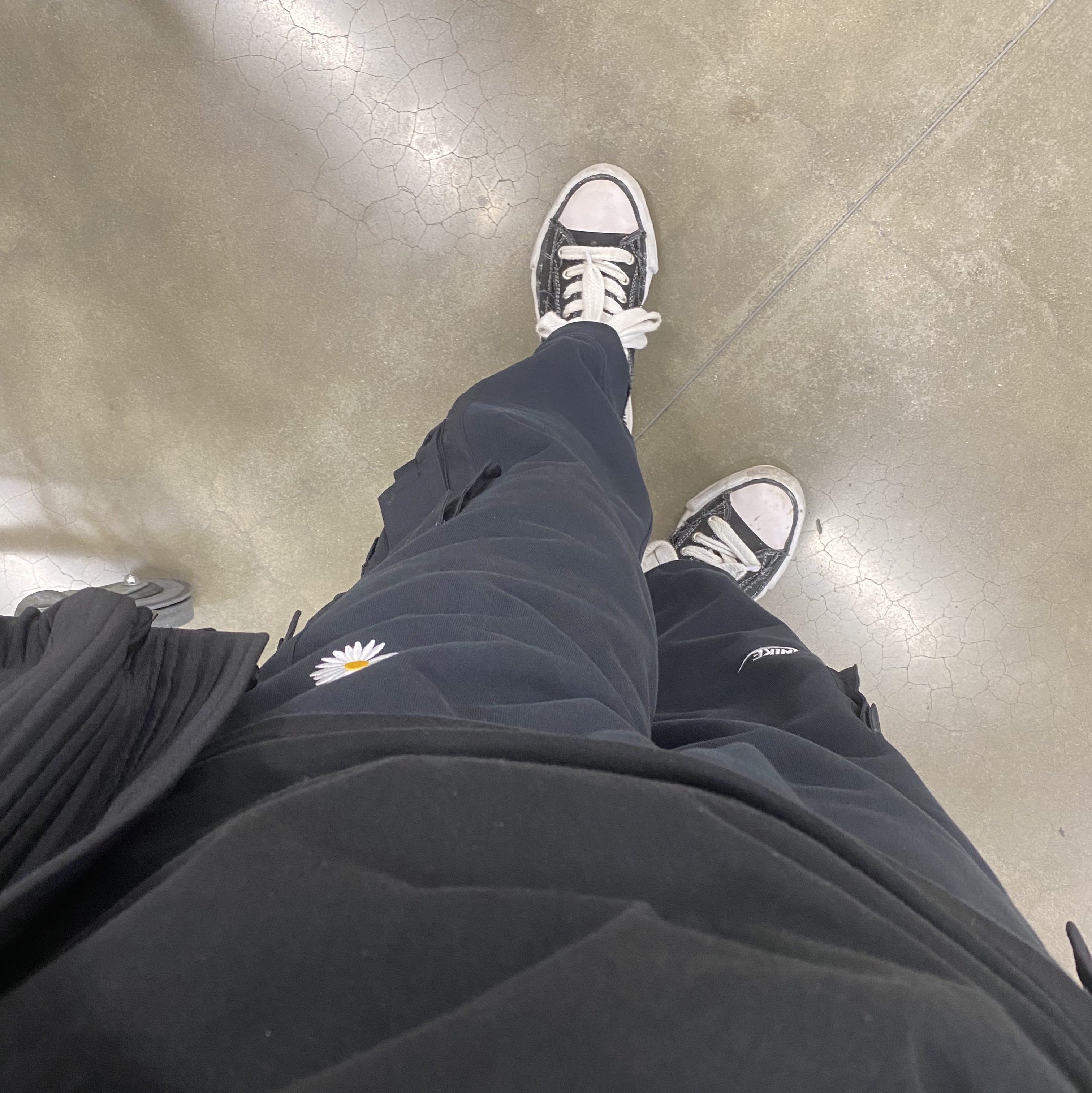 Nike x Peaceminusone Wide Pants Black (DR0096-010), Maison Mihara Yasuhiro Peterson OG Sole Canvas Low Sneakers Black 착용 스타일