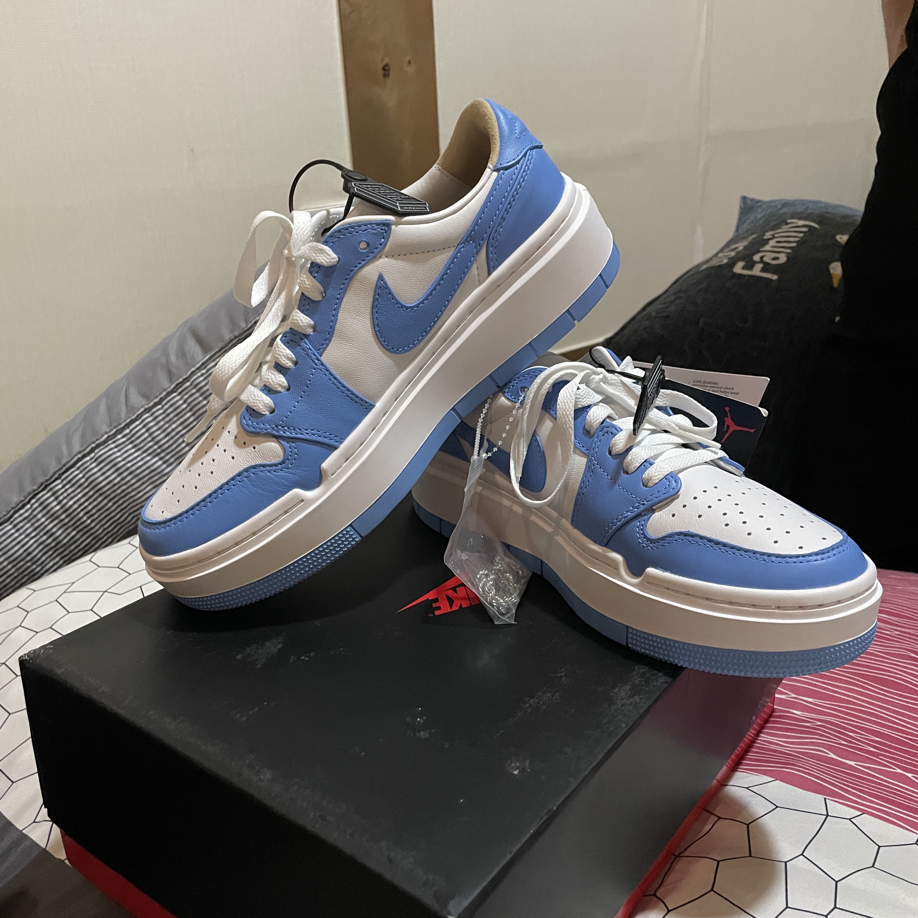 (W) Jordan 1 Elevate Low SE University Blue 착용 스타일