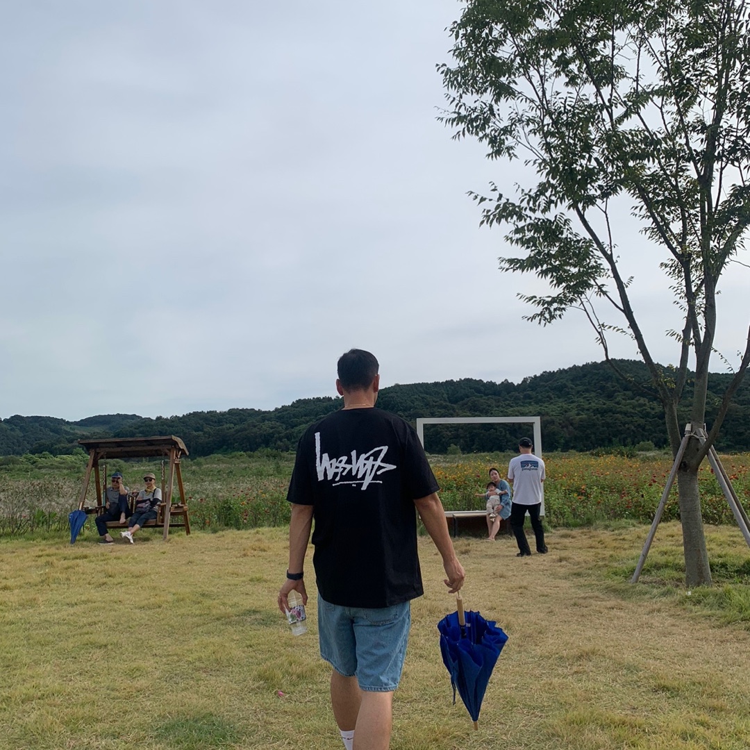 Stussy Flipped T-Shirt Black 착용 스타일