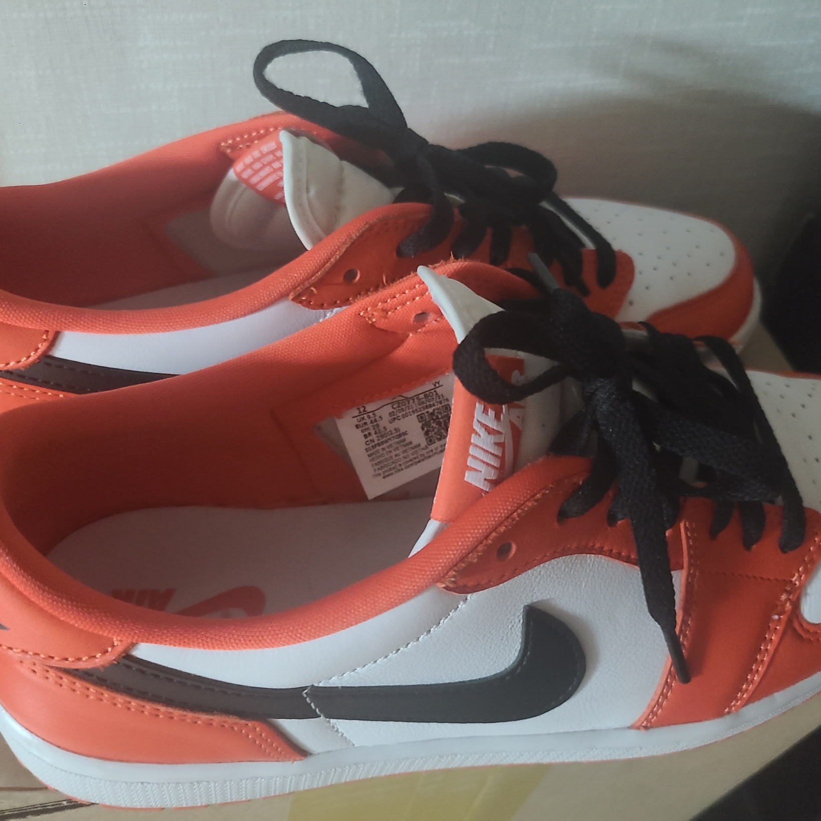 Jordan 1 Low OG Starfish 착용 스타일