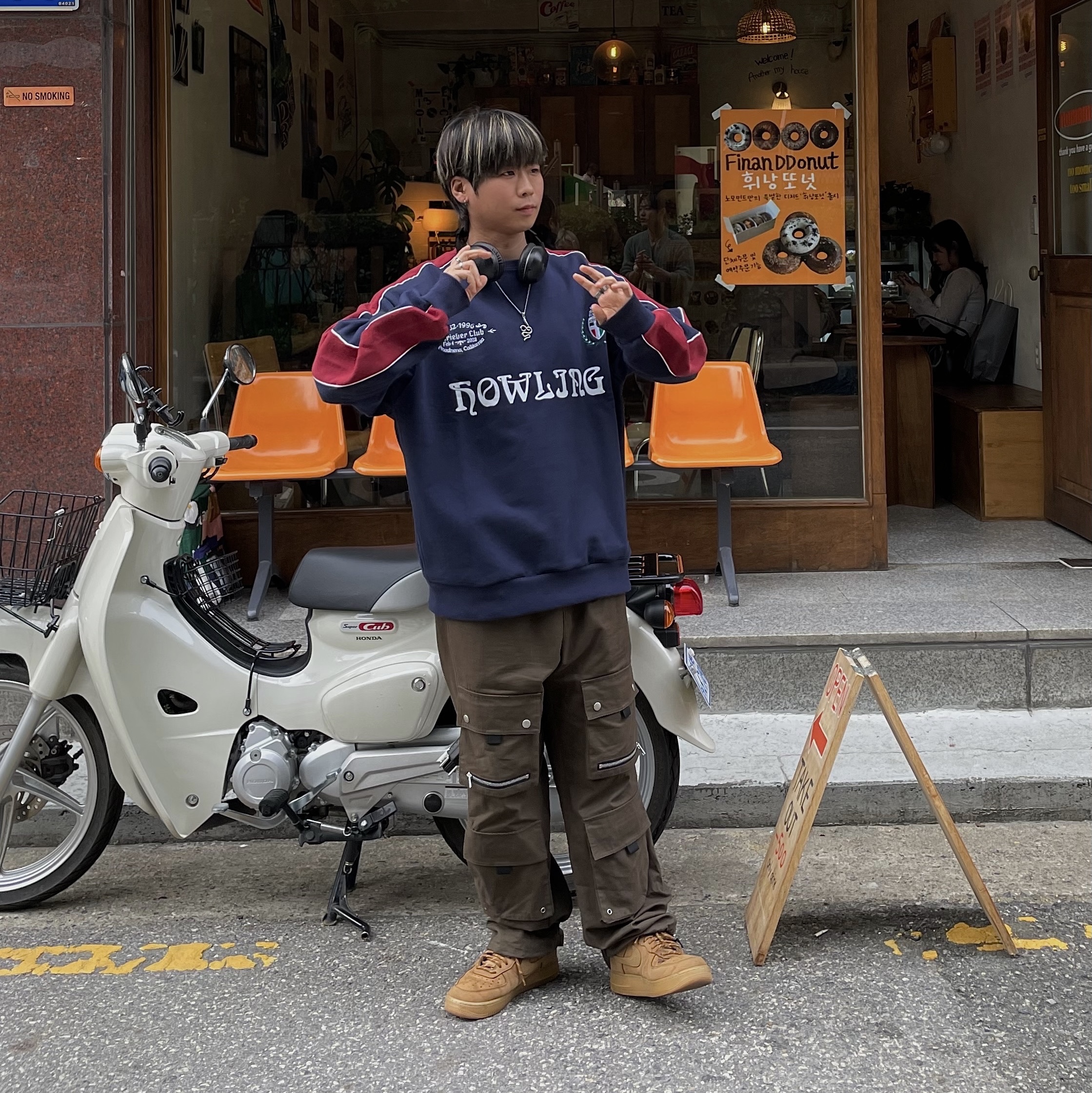 Nike Air Force 1 '07 WB Flax 착용 스타일 - 3