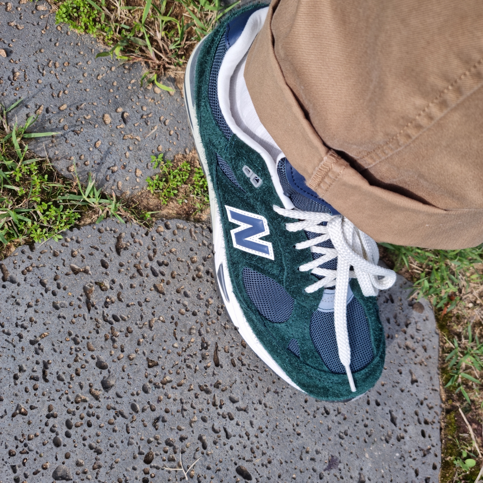 New Balance 991 Made in UK Ponderosa Pine 착용 스타일