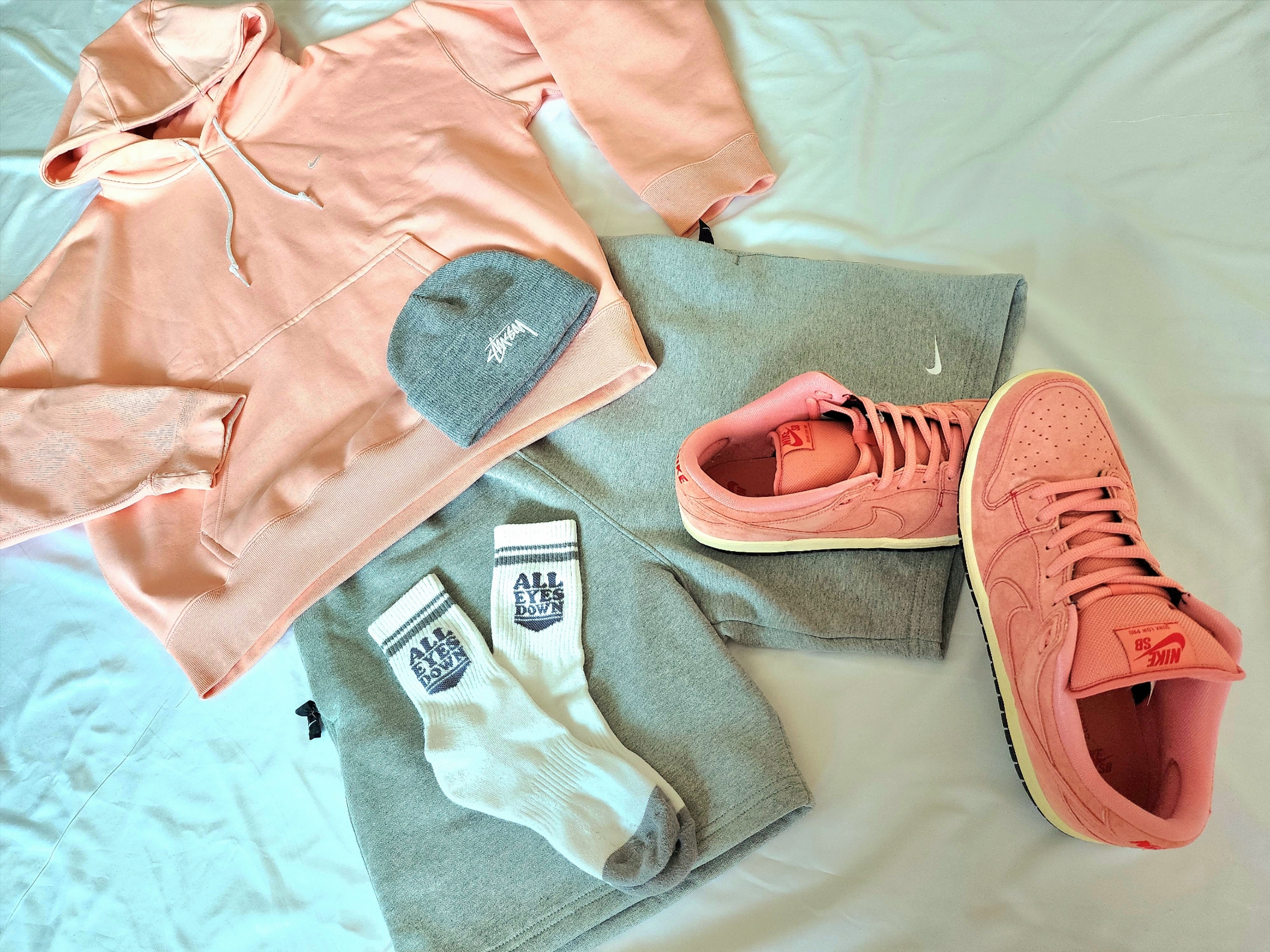 Nike NRG Solo Swoosh Fleece Hoodie Bleached Coral - US/EU, Nike NRG Solo Swoosh Fleece Shorts Dark Grey Heather - Asia 착용 스타일 - 4