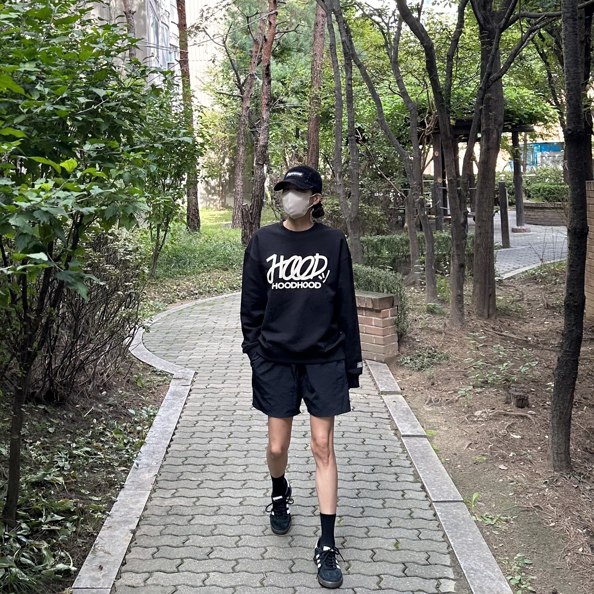 Supreme 2-Tone Corduroy Camp Cap Black - 23SS, Adidas Spezial Handball Core Black 착용 스타일 - 2