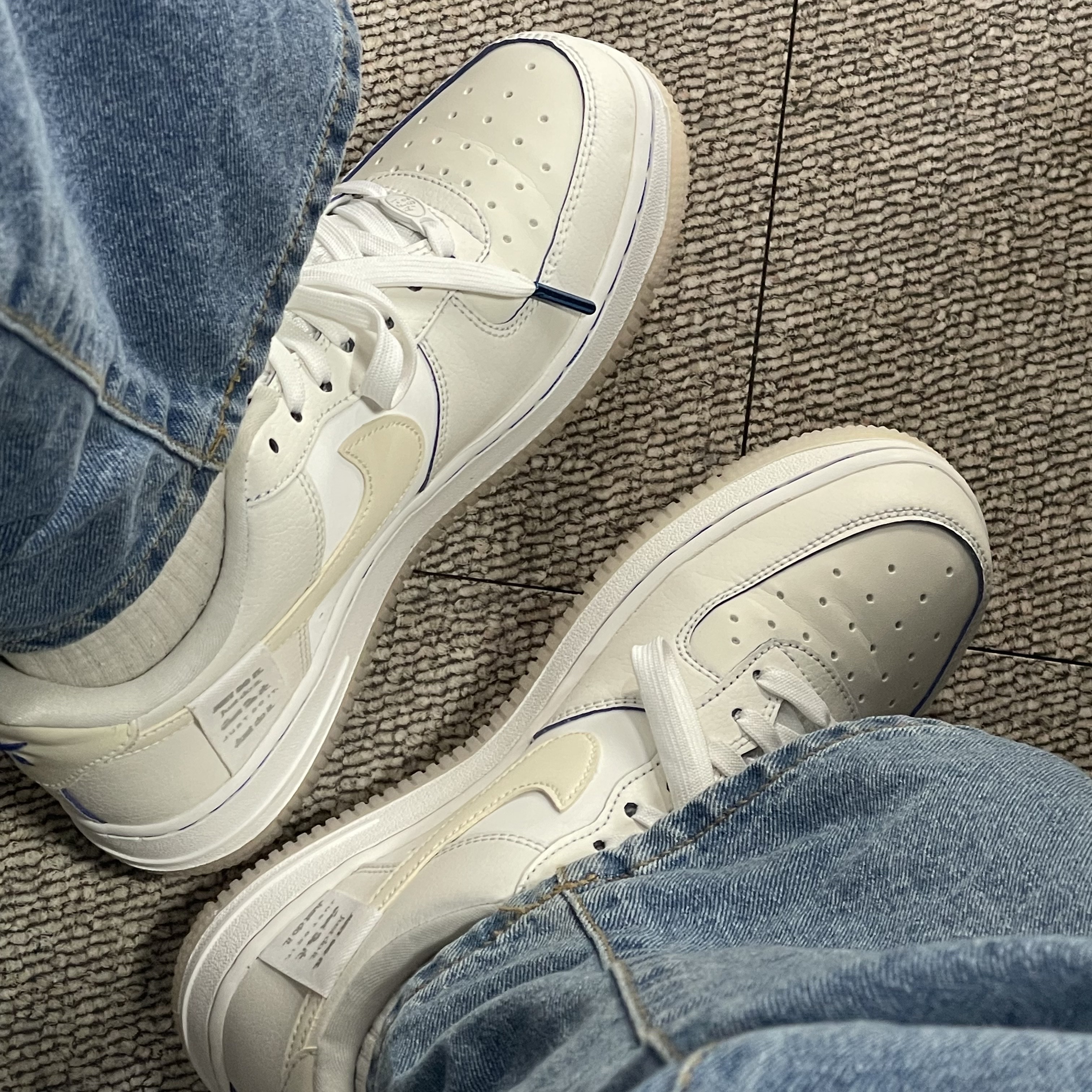 (W) Nike Air Force 1 '07 LX Game Royal Sail 착용 스타일 - 2