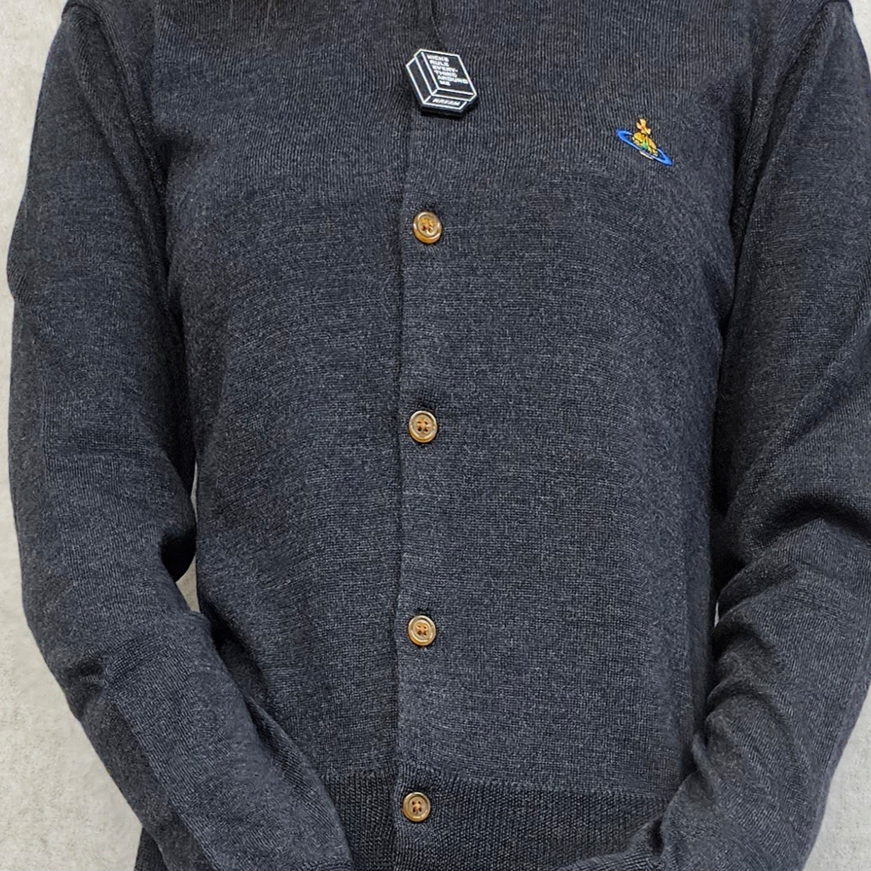 (W) Vivienne Westwood Bea Cardigan Vintage Black 착용 스타일