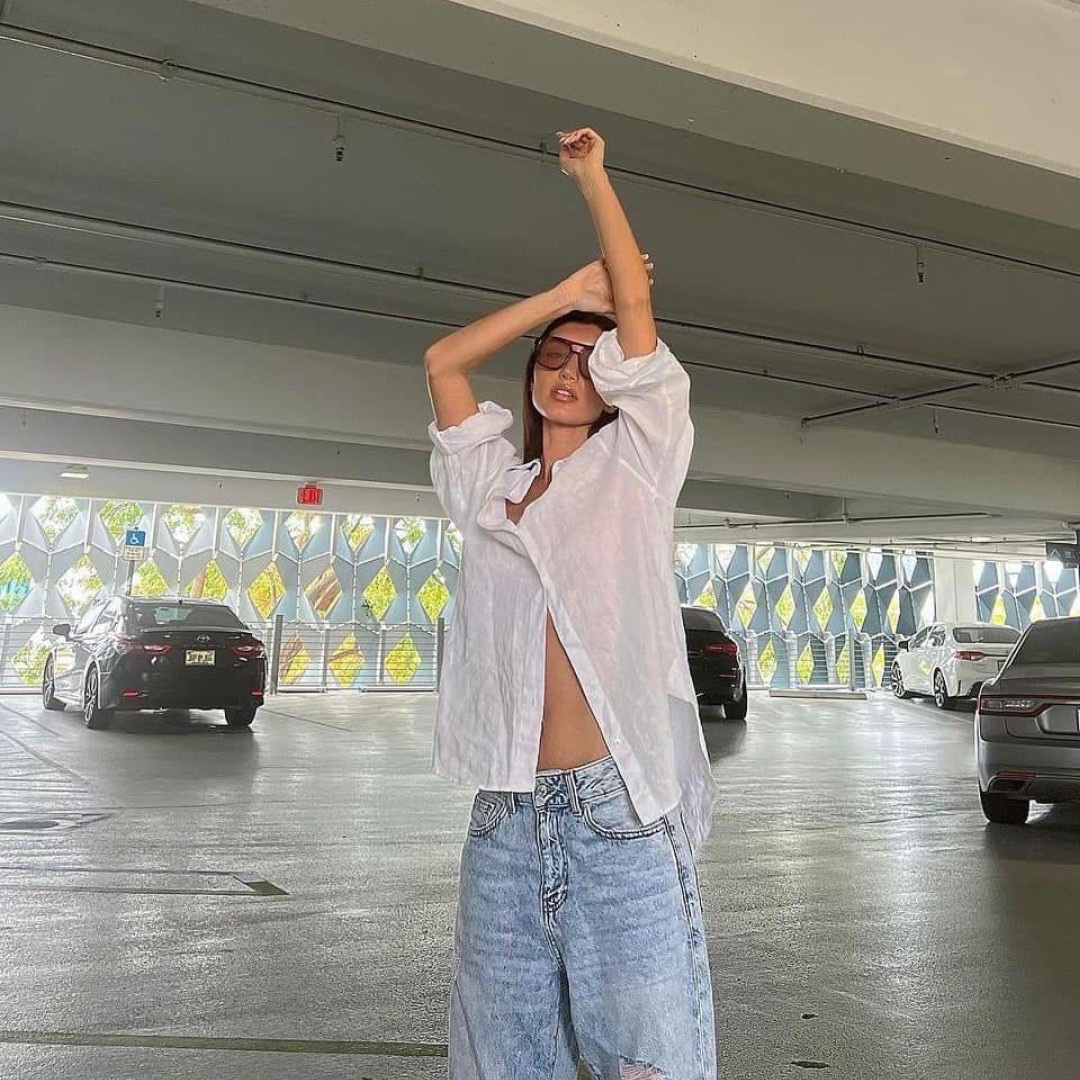 IAB Studio Work Shirt Sky Blue - The Hyundai Seoul Exclusive, Wooyoungmi Cotton Back Logo Shirt White - 23SS 착용 스타일 - 4