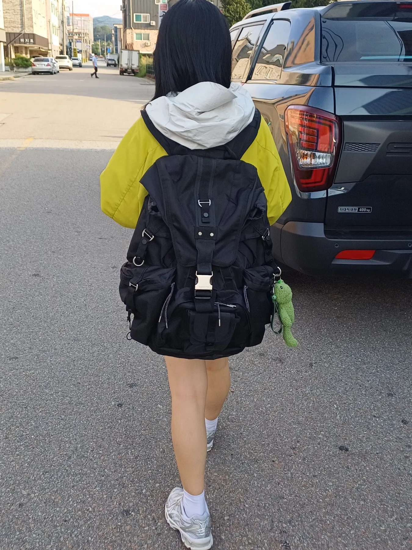 Sansan Gear Docking Jacket Lime - 22FW, Asics x JJJJound Gel-Kayano 14 Silver White 착용 스타일 - 1