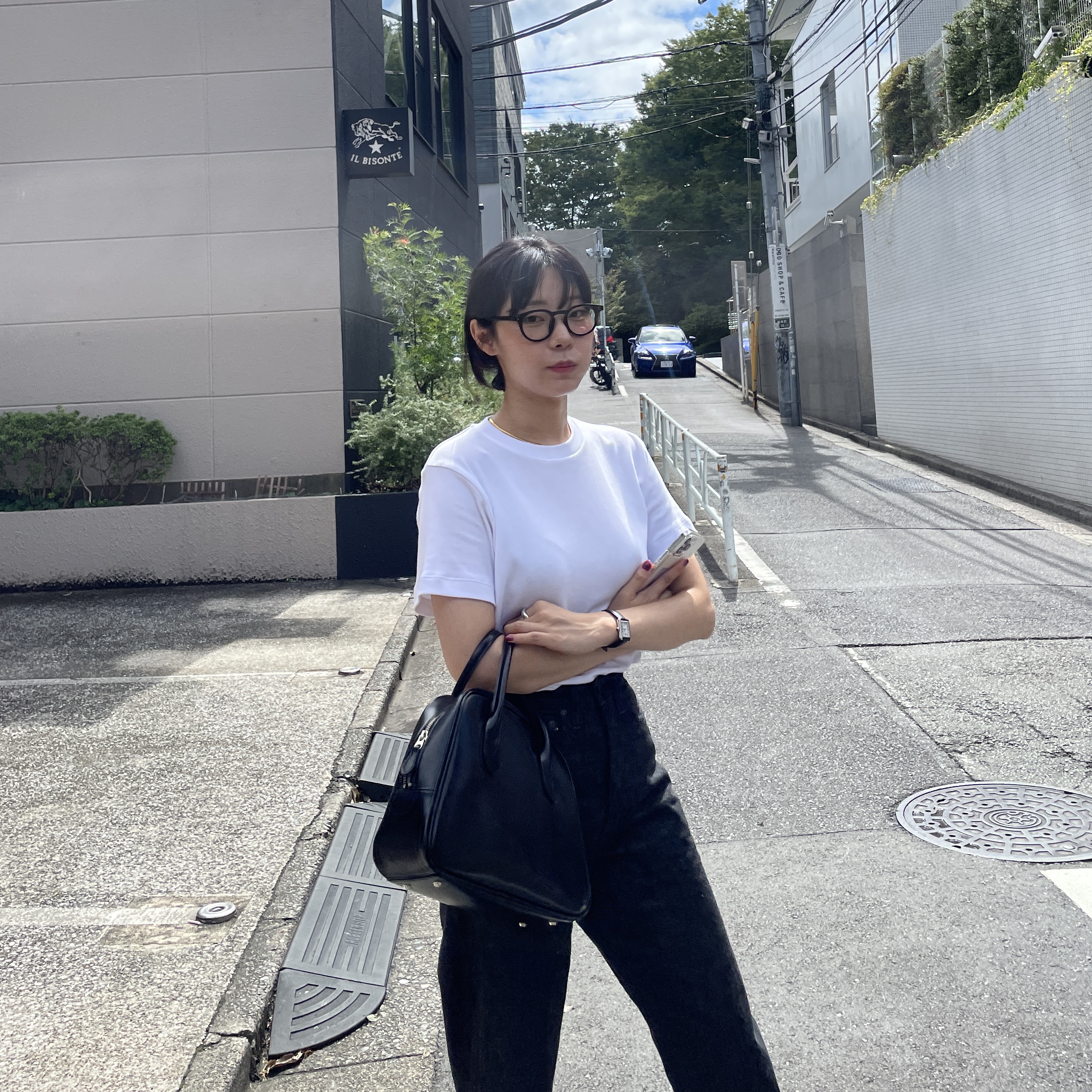 Comme des Garcons Round No.2 Aoyama Bag Black 착용 스타일 - 1