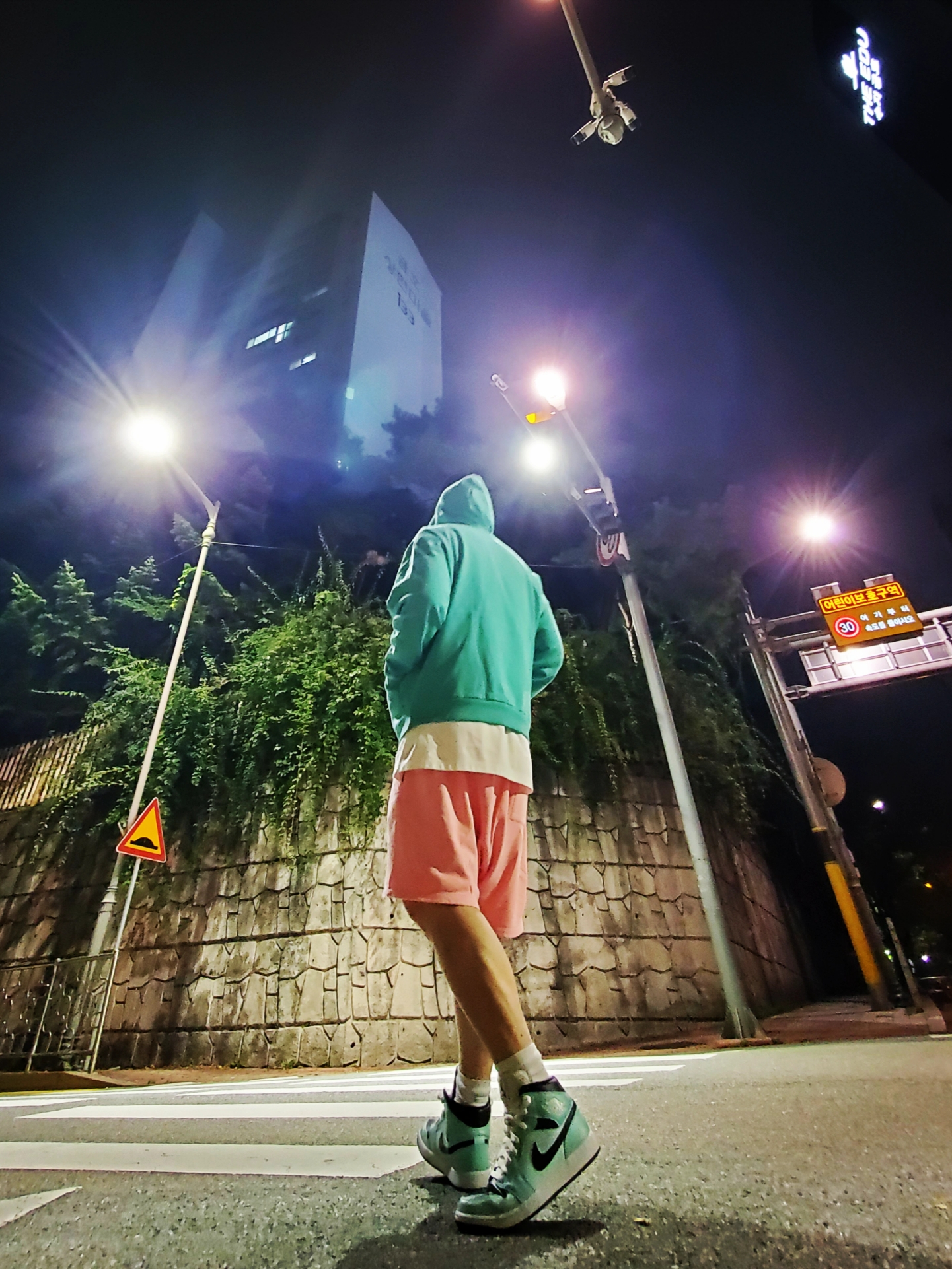 (W) Jordan 1 Mid Teal Tint 착용 스타일