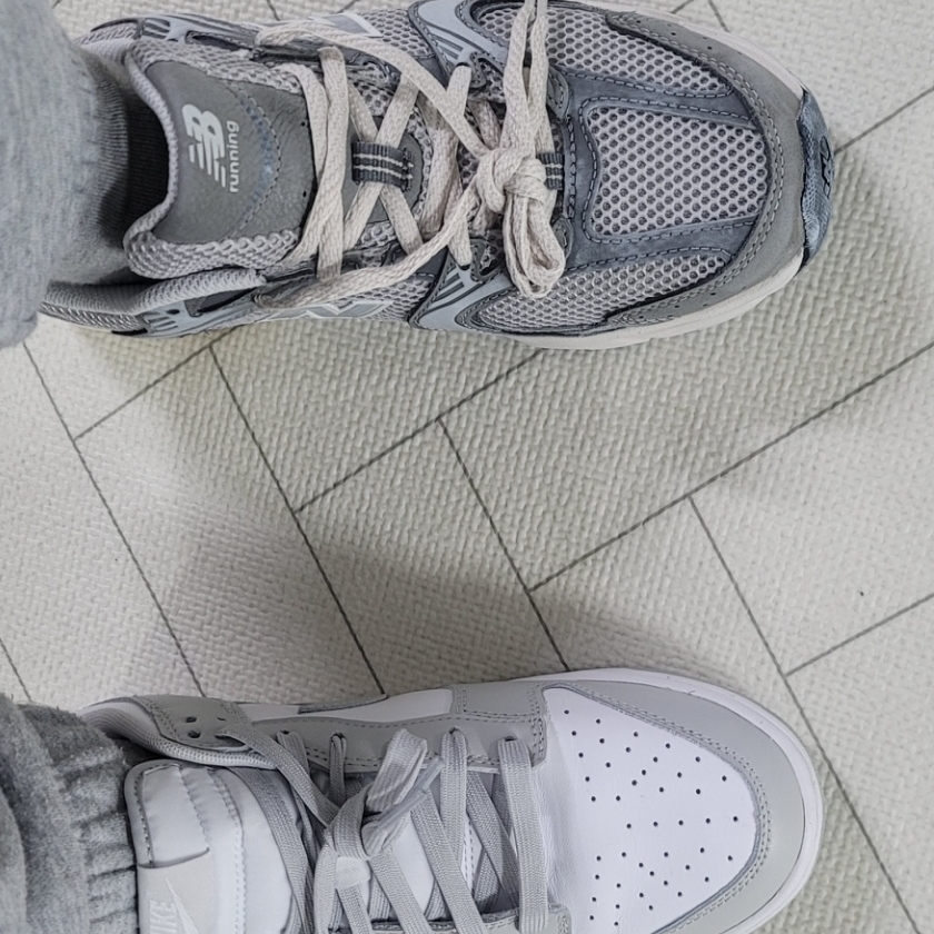 New Balance 530 Premium Vintage Grey Matter, Nike Dunk Low Retro Grey Fog 착용 스타일