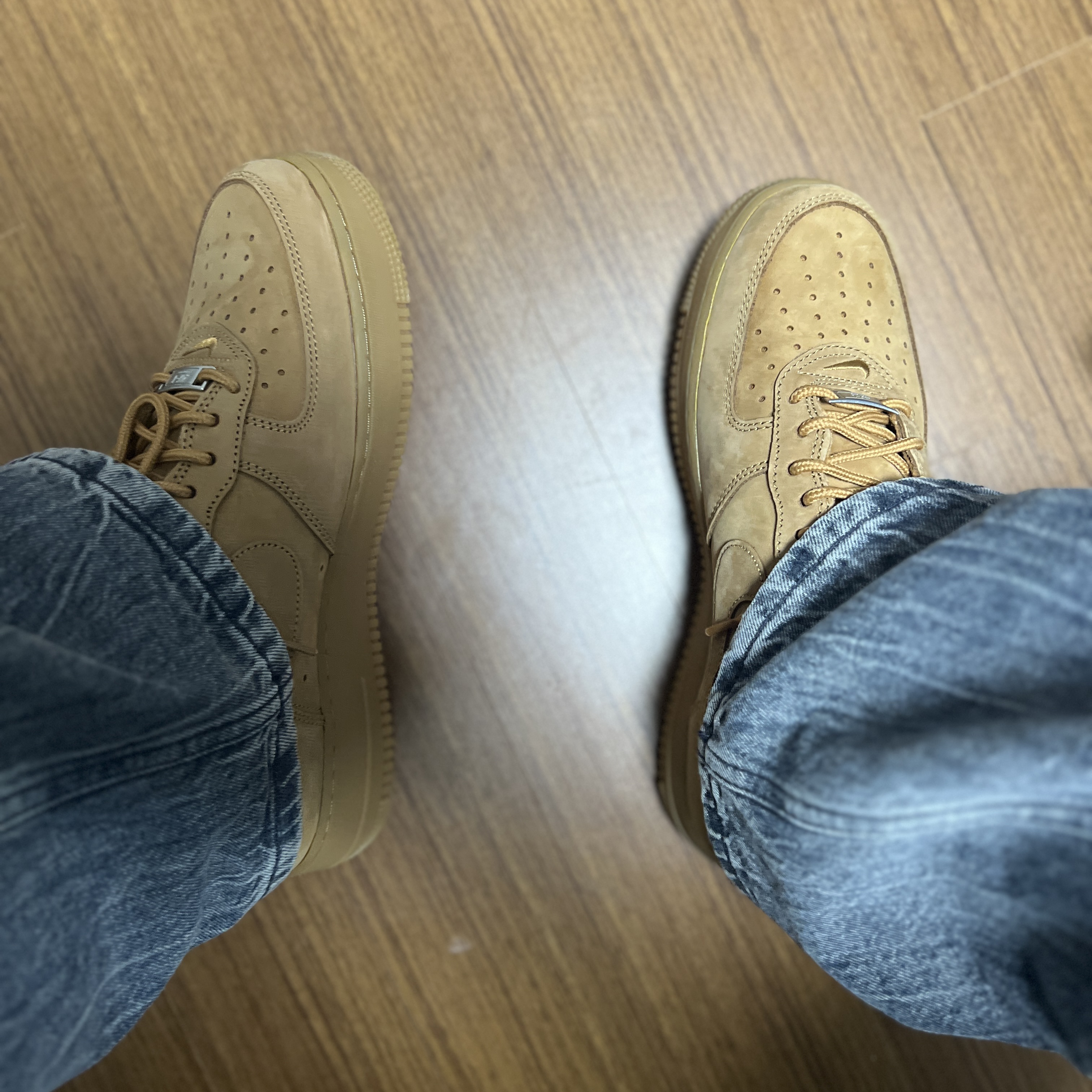 Nike x Supreme Air Force 1 Low Flax 착용 스타일 - 2