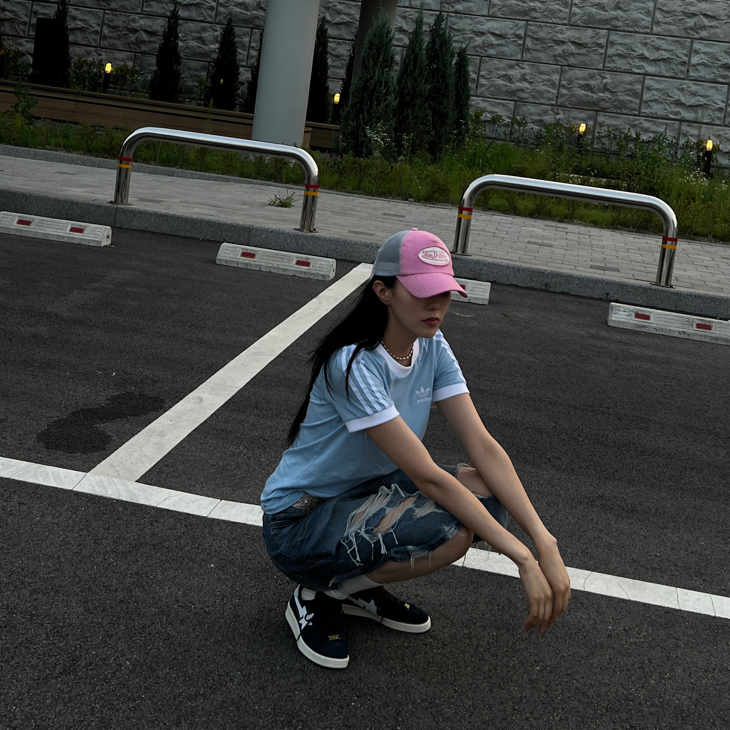 Adidas x BAPE Campus 80s Collegiate Navy 착용 스타일 - 2