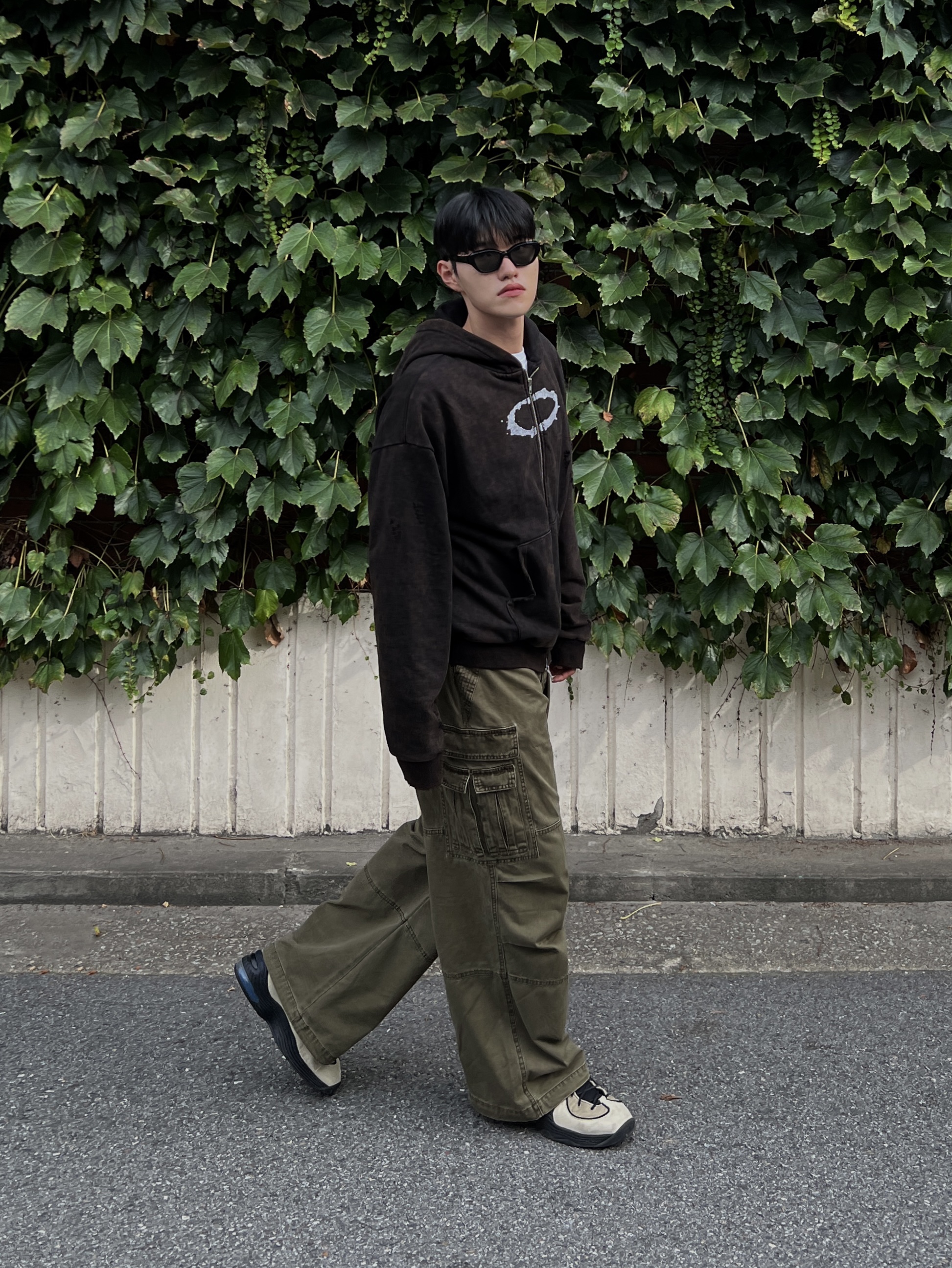 Nike x Stussy Air Penny II Rattan and Limestone 착용 스타일 - 2