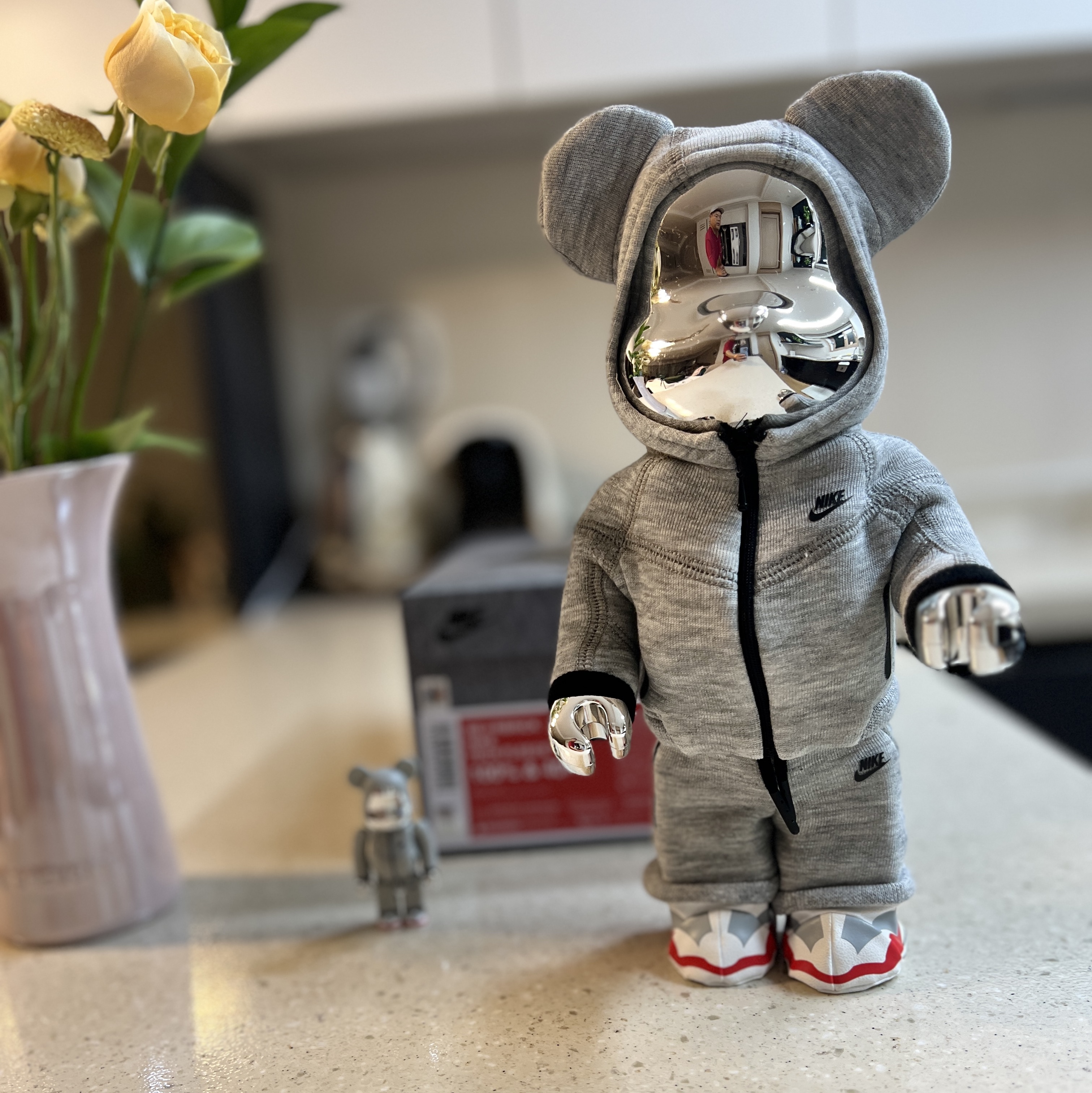Bearbrick x Nike Tech Fleece N98 100% & 400& Set 착용 스타일 - 1