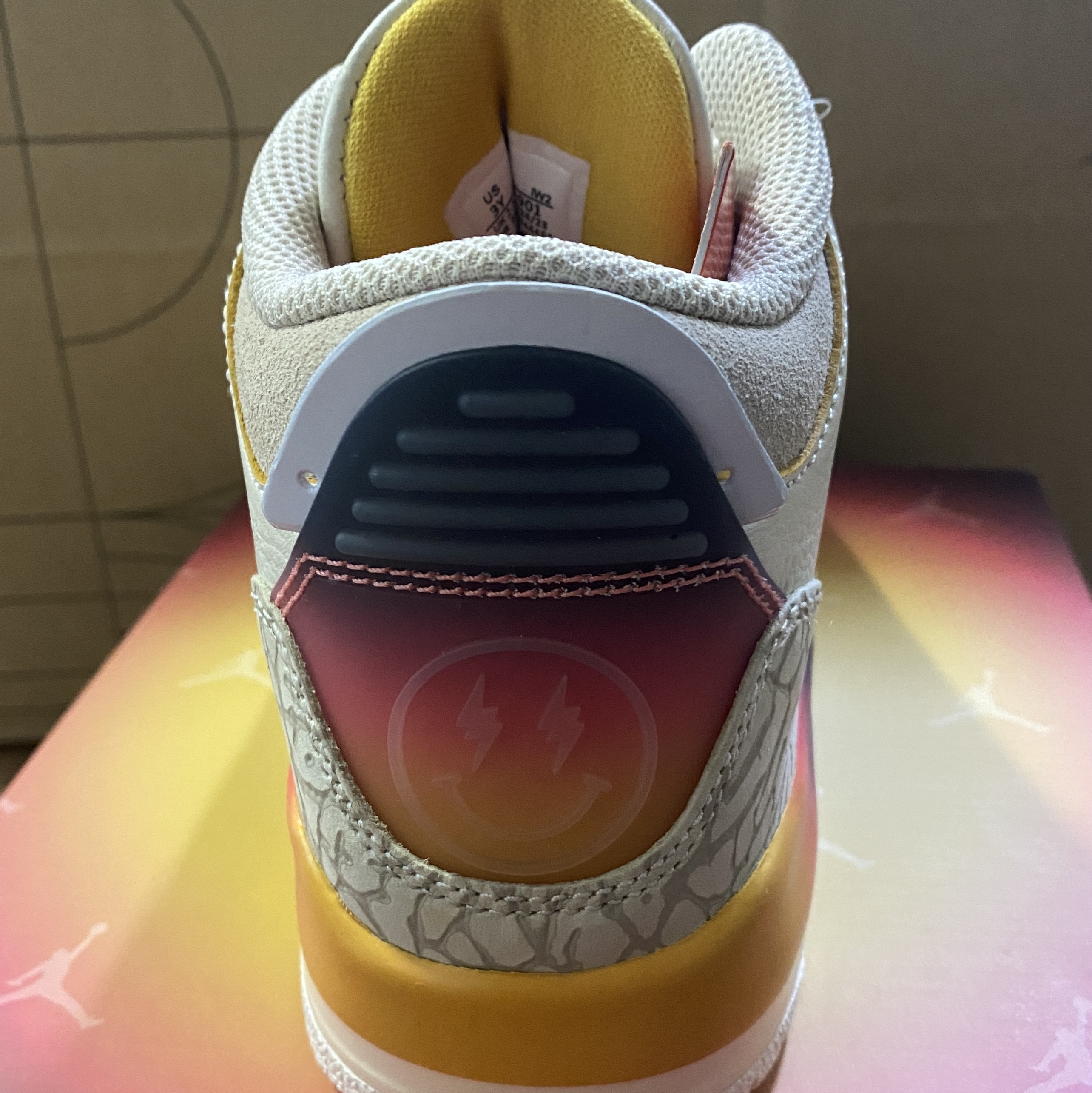 (PS) Jordan 3 x J Balvin Retro SP Sunset 착용 스타일 - 3
