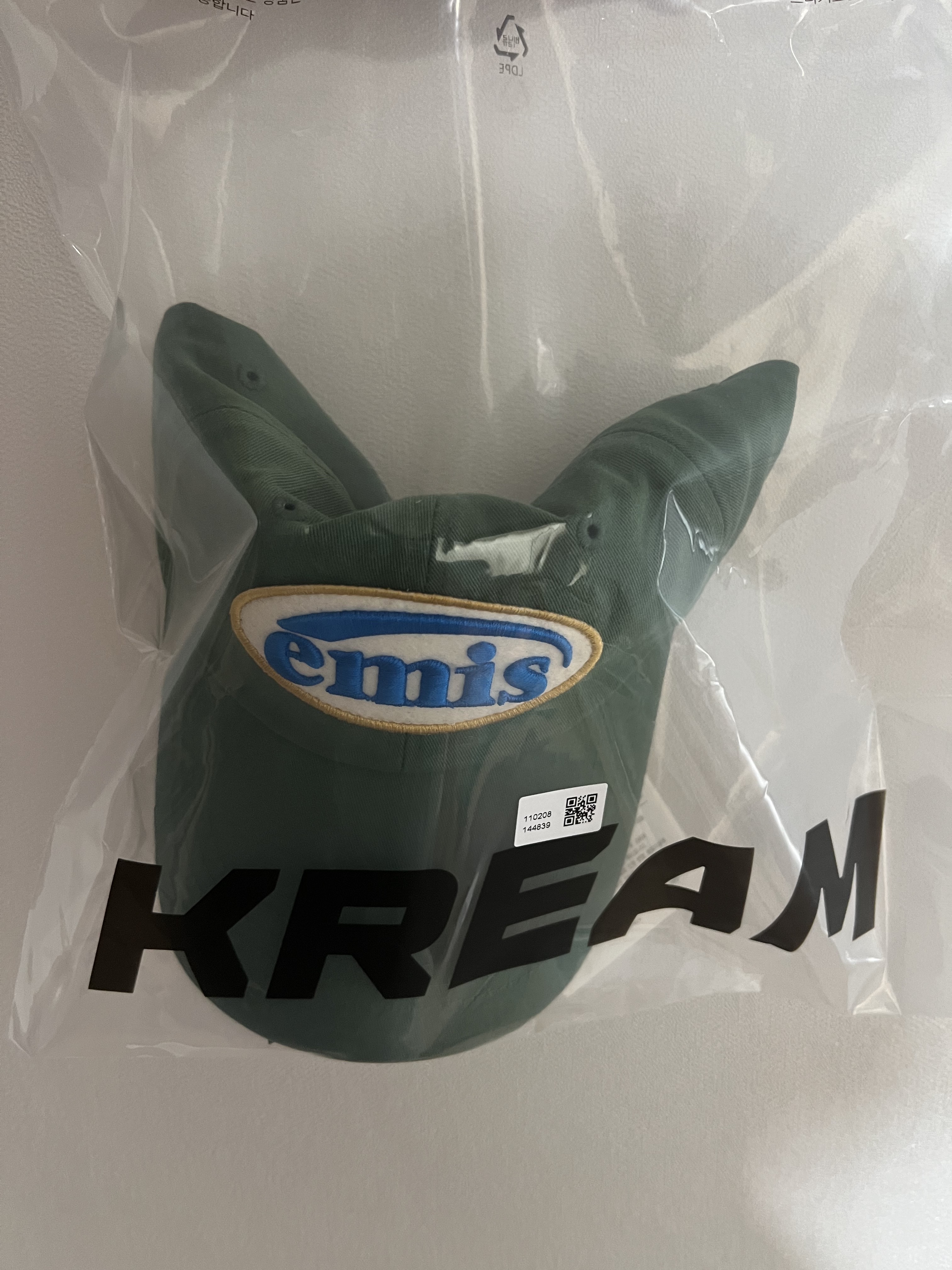 Emis Wappen Ball Cap Green 착용 스타일 - 2