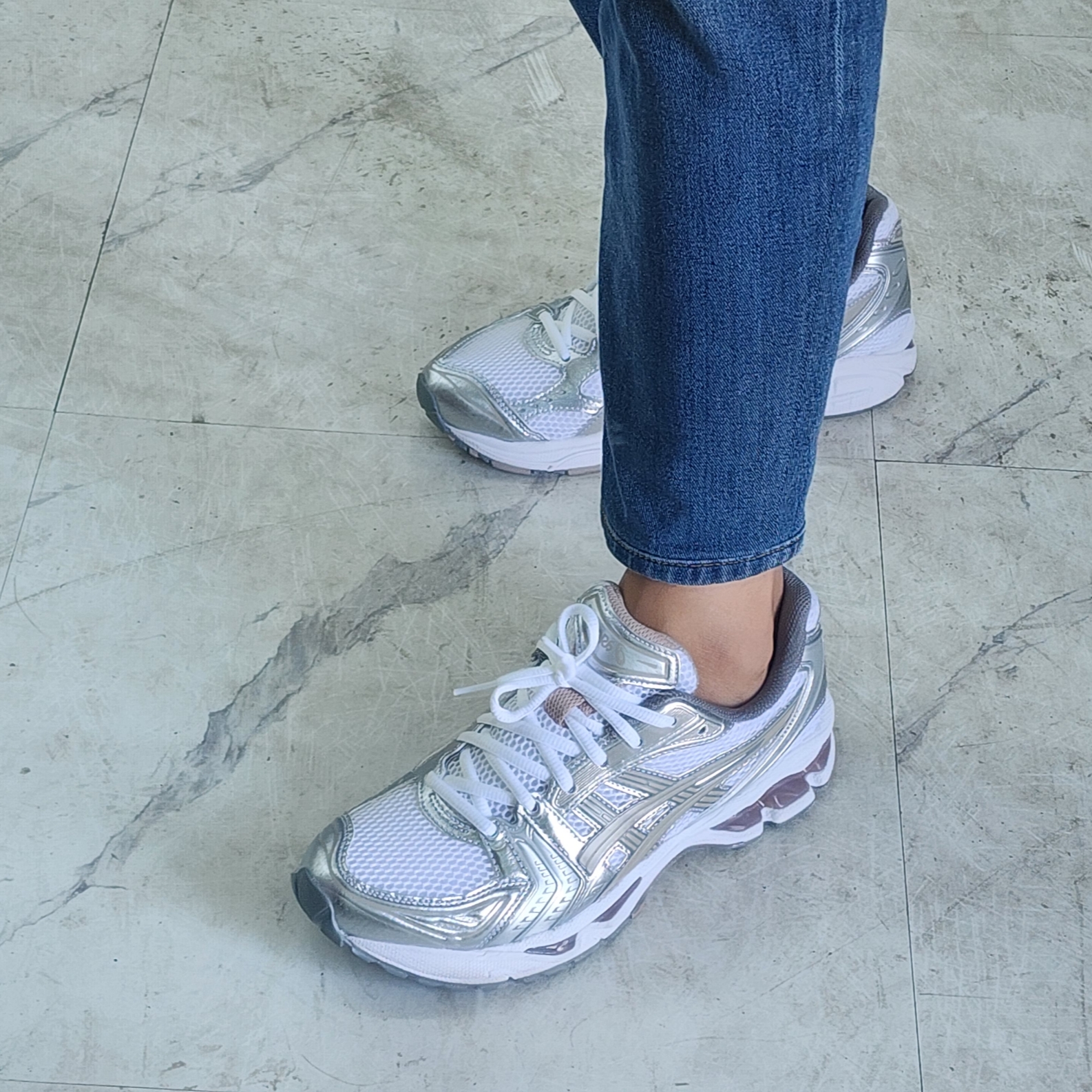 (W) Asics Gel-Kayano 14 White Moonrock 착용 스타일 - 1