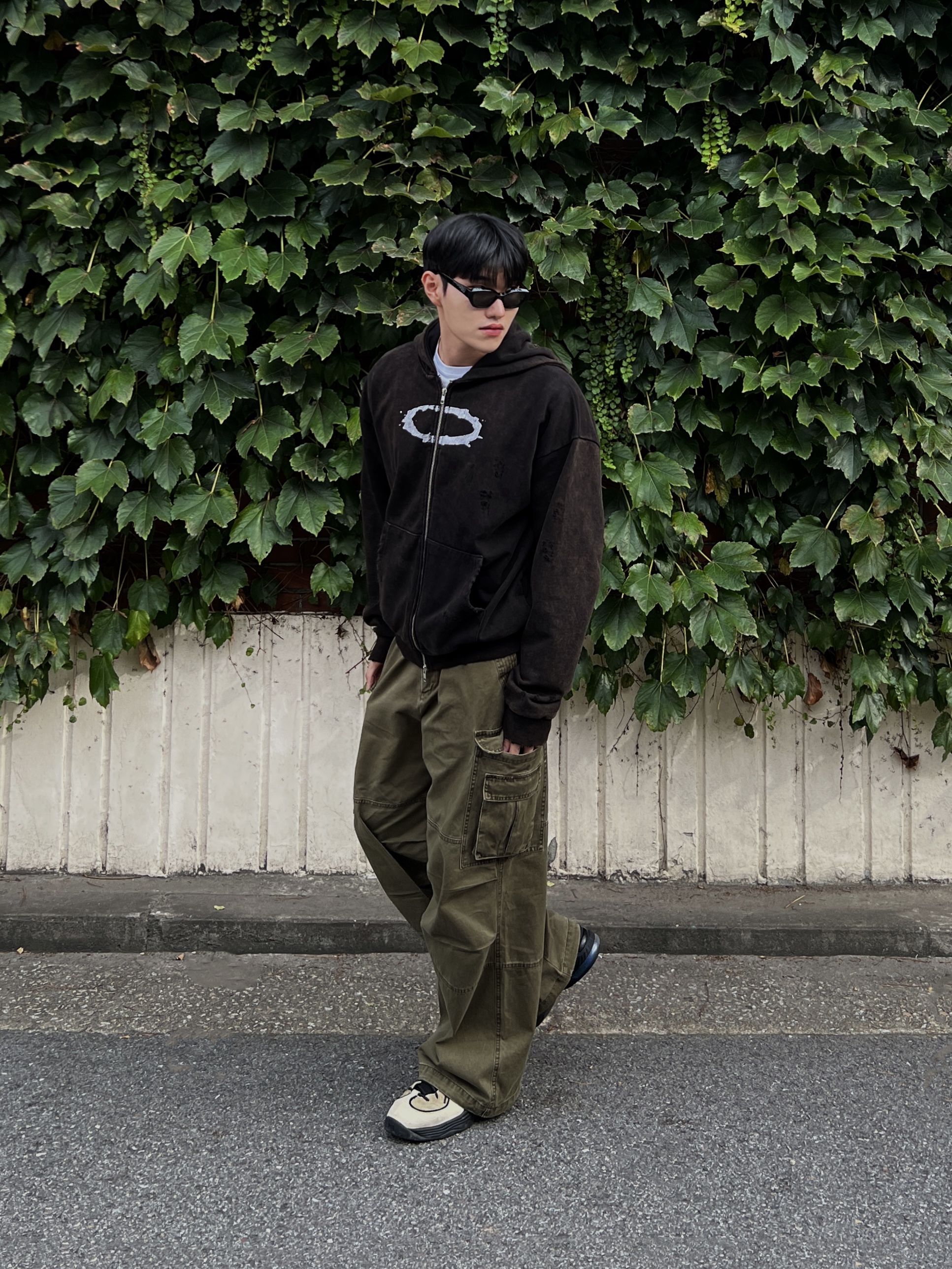 Nike x Stussy Air Penny II Rattan and Limestone 착용 스타일 - 1