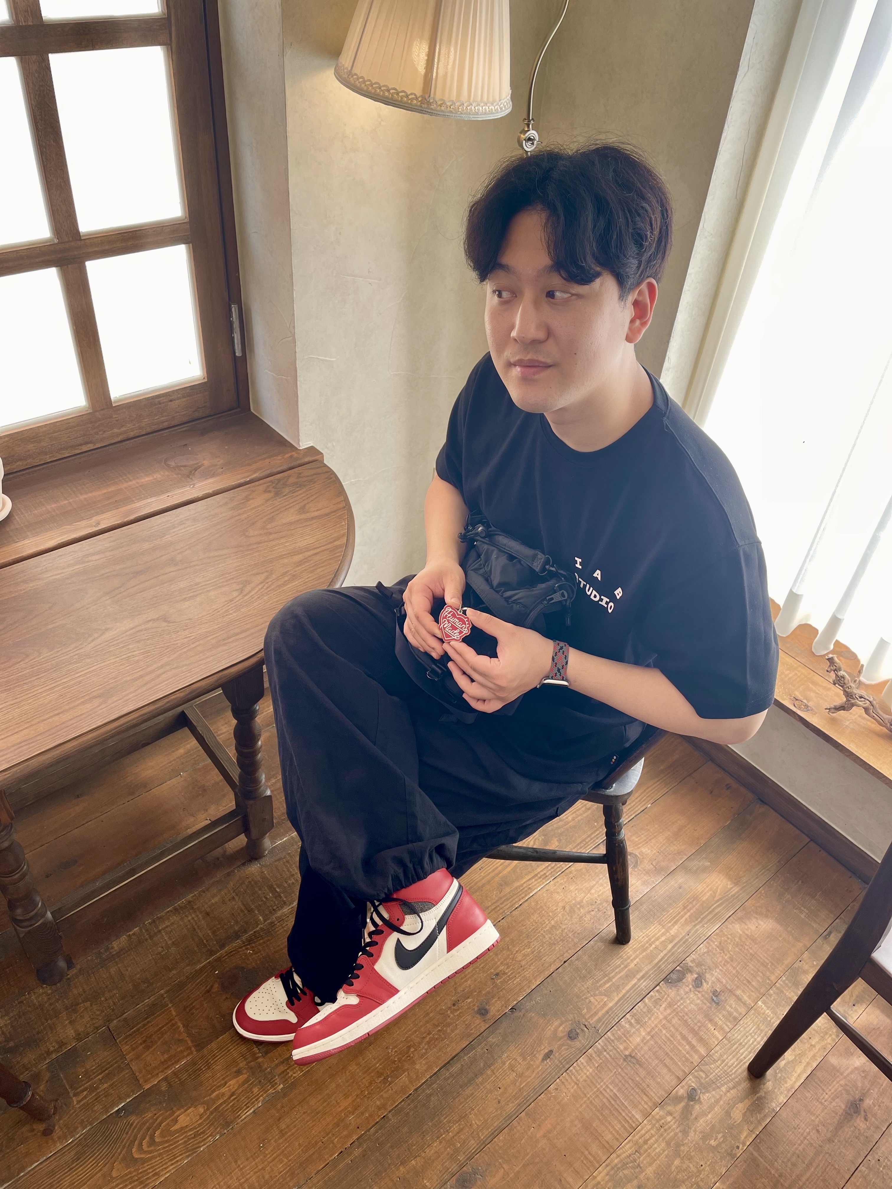 Jordan 1 Retro High OG Chicago 2022, IAB Studio 10th Anniversary T-Shirts Pack White & Black (2 Pack) 착용 스타일 - 2