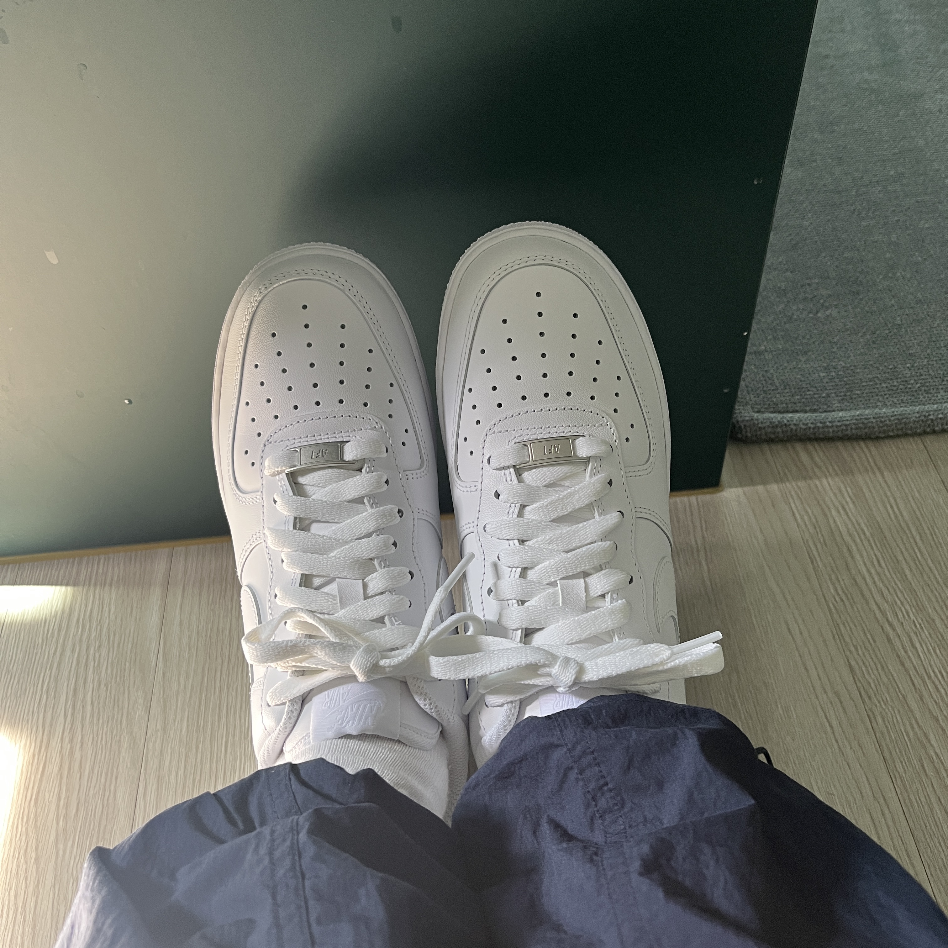 Nike Air Force 1 '07 Low White 착용 스타일 - 4