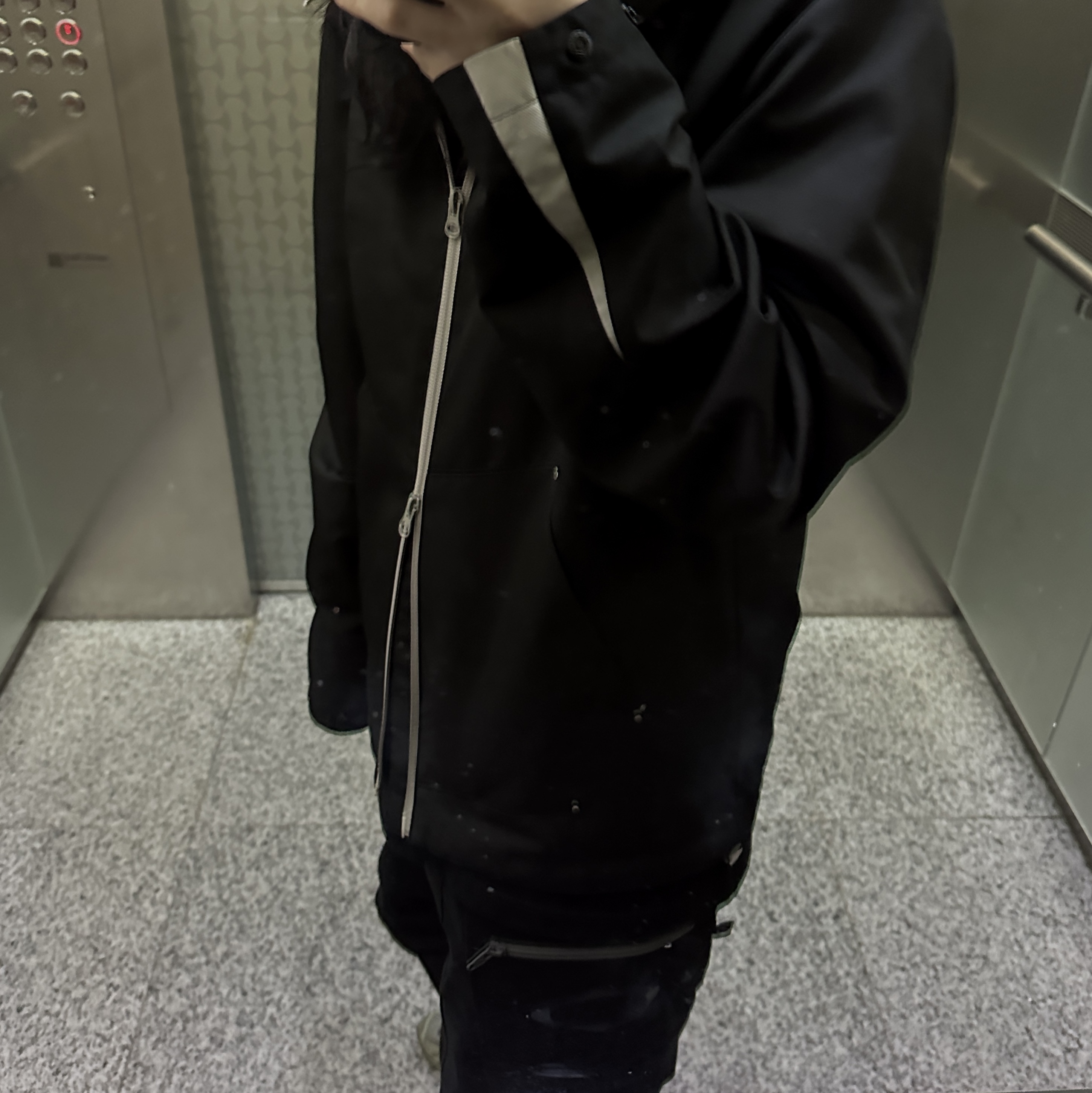 (W) Mischief Drawstring Pants Black 착용 스타일