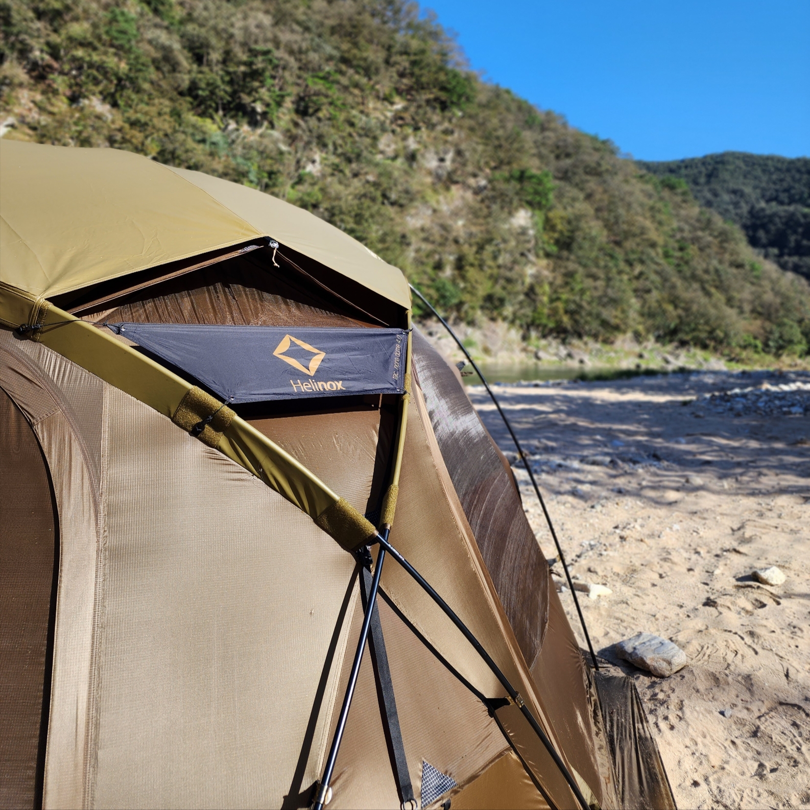 Helinox Tactical Nona Dome 4.0 Coyote Tan 착용 스타일