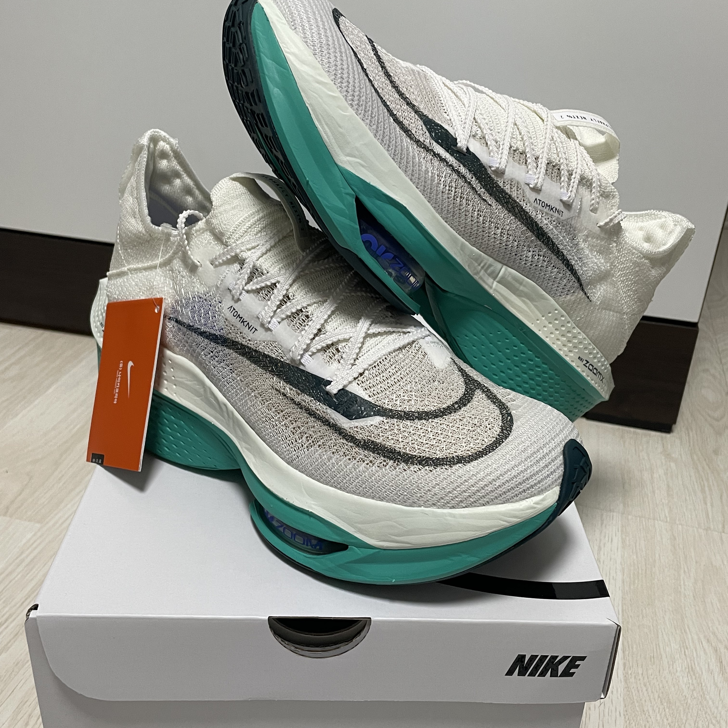 Nike Air Zoom Alphafly Next% 2 White Clear Jade 착용 스타일 - 1