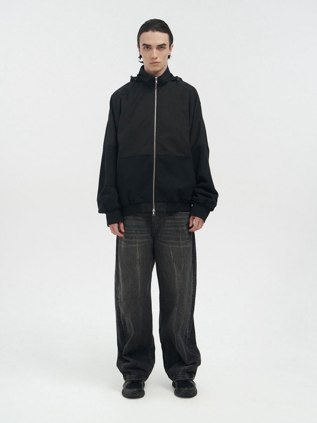 Millo Archive Track Hoodie Zip-Up Neutral Black 착용 스타일