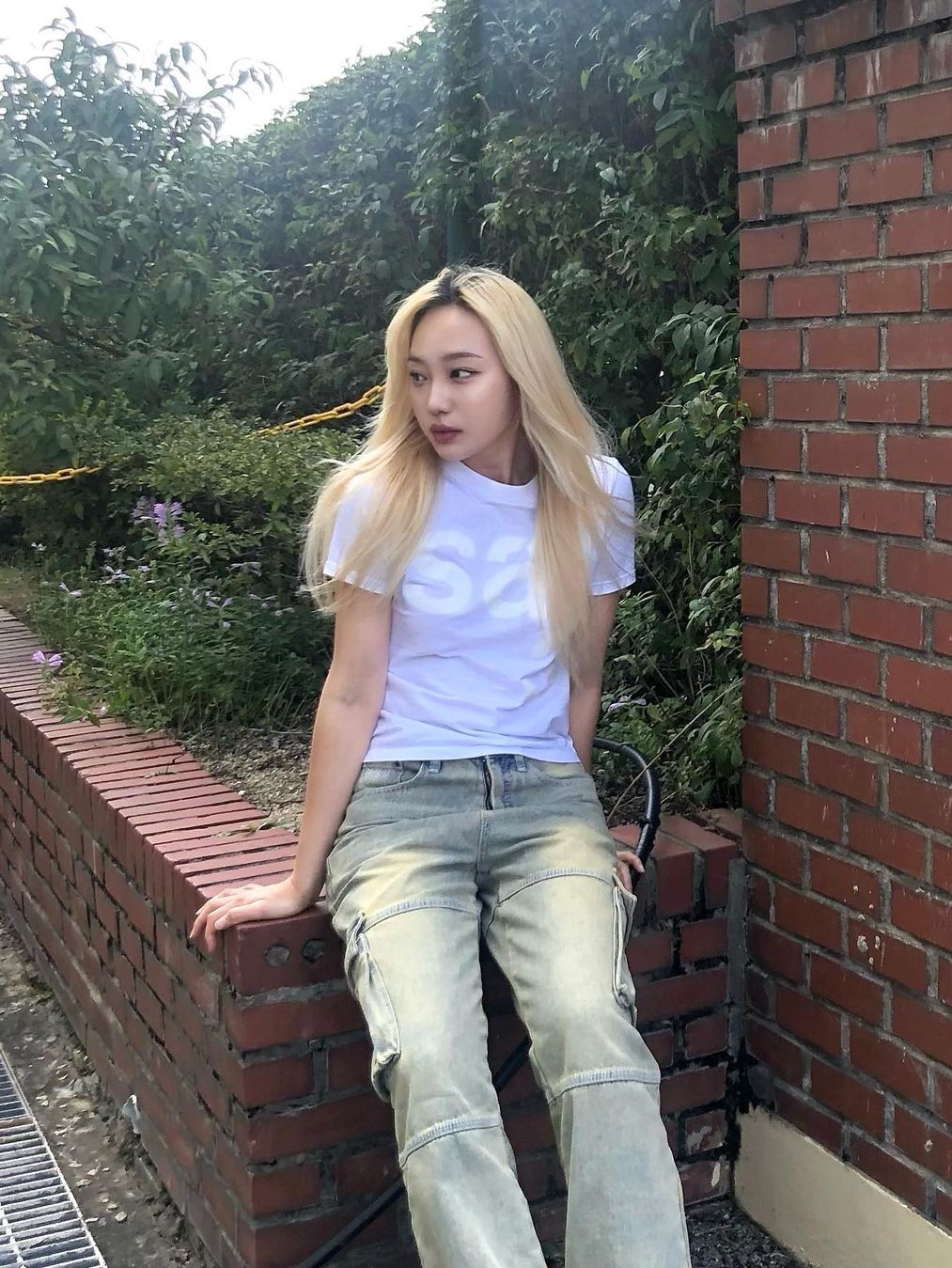 [예약 배송][KREAM 단독] Safarispot 1/2 Basic Safari T-Shirt White, [예약 배송][KREAM 단독] Safarispot Basic Safari T-Shirt White 착용 스타일