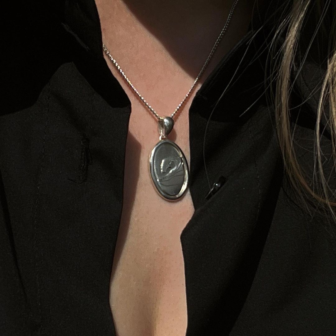 [KREAM 단독 / 예약 배송] Clu. Bigwave Necklace 착용 스타일