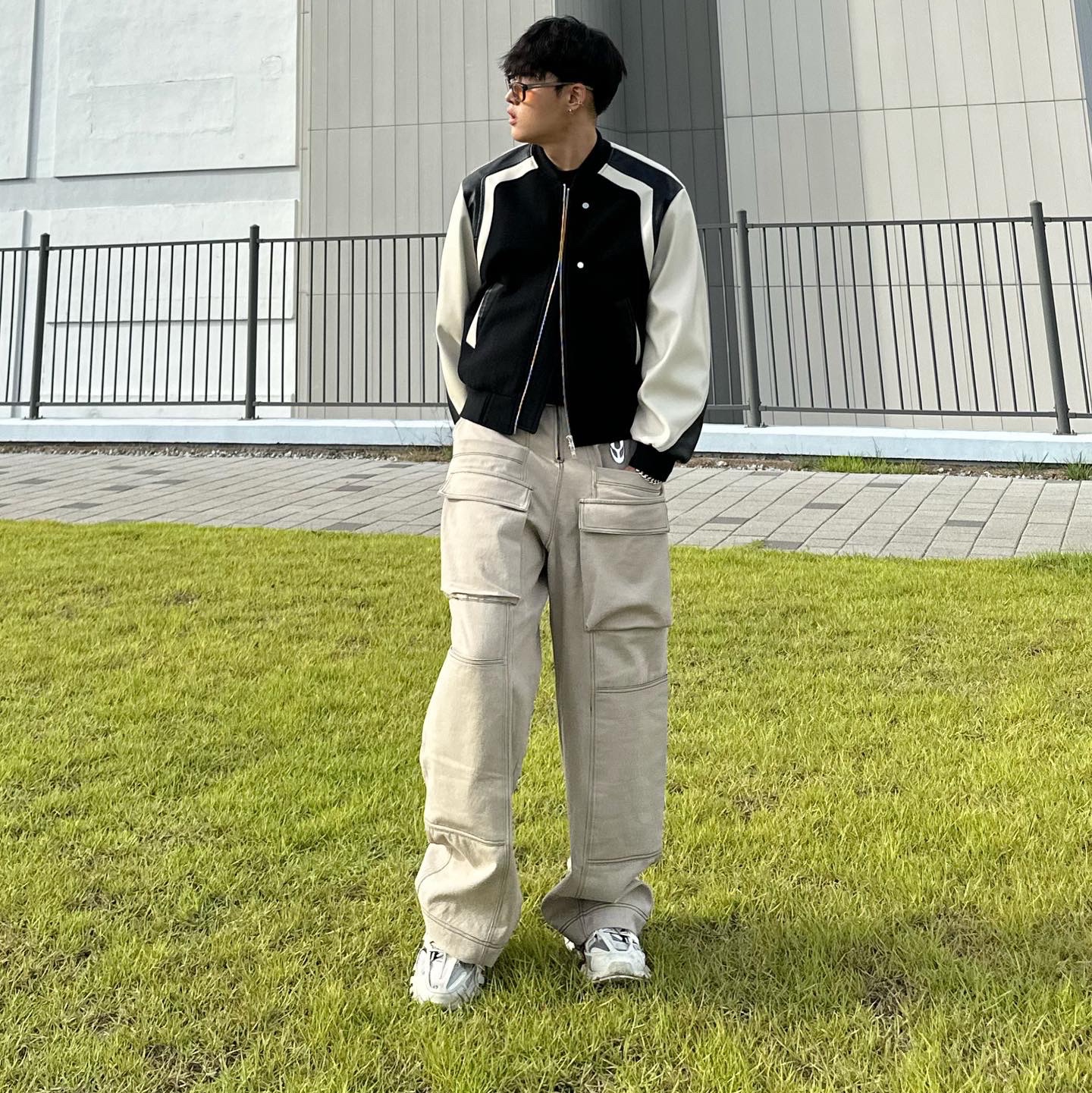 Balenciaga Track Sneakers White Orange 2019 착용 스타일 - 1