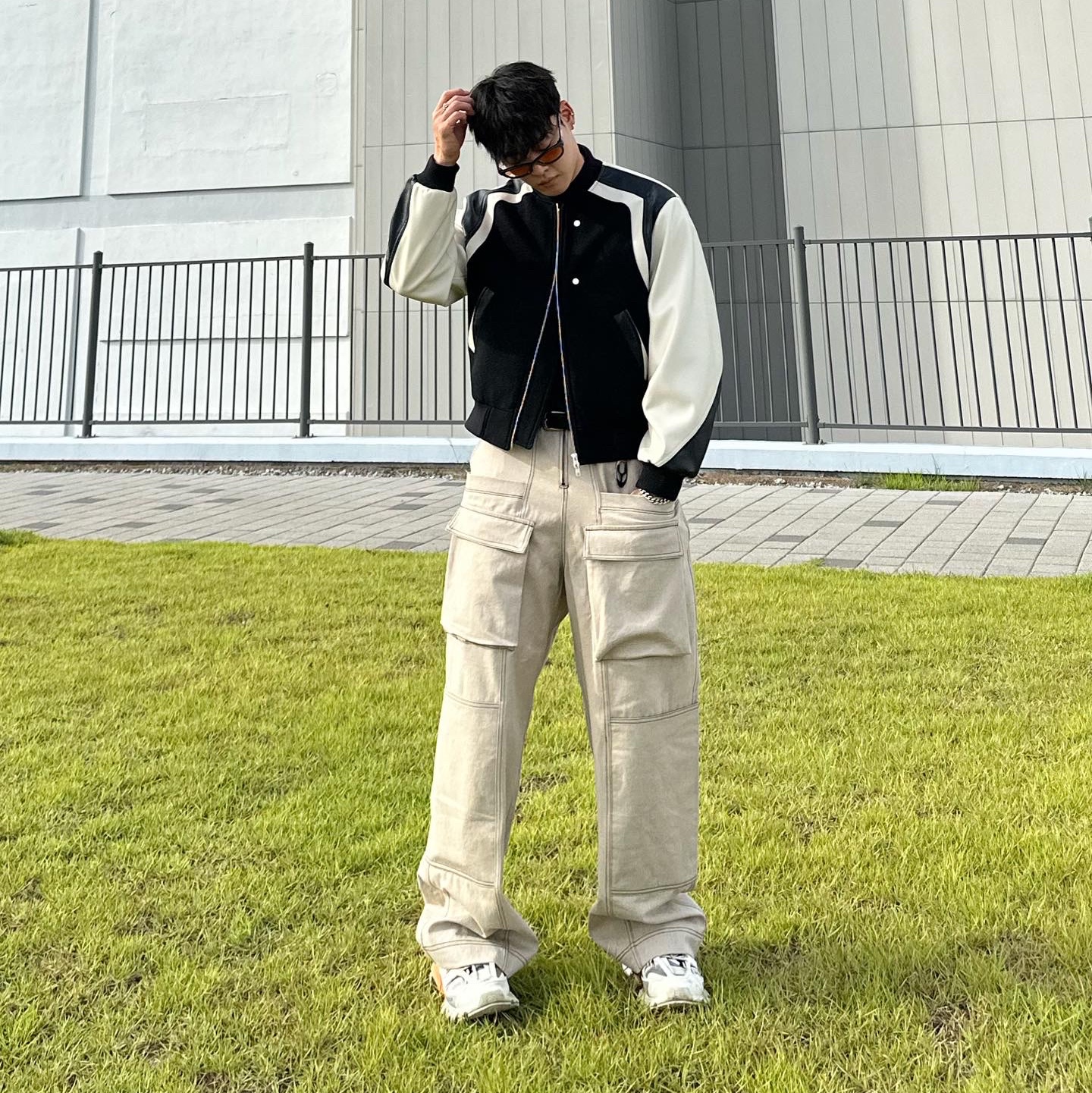 Balenciaga Track Sneakers White Orange 2019 착용 스타일 - 3