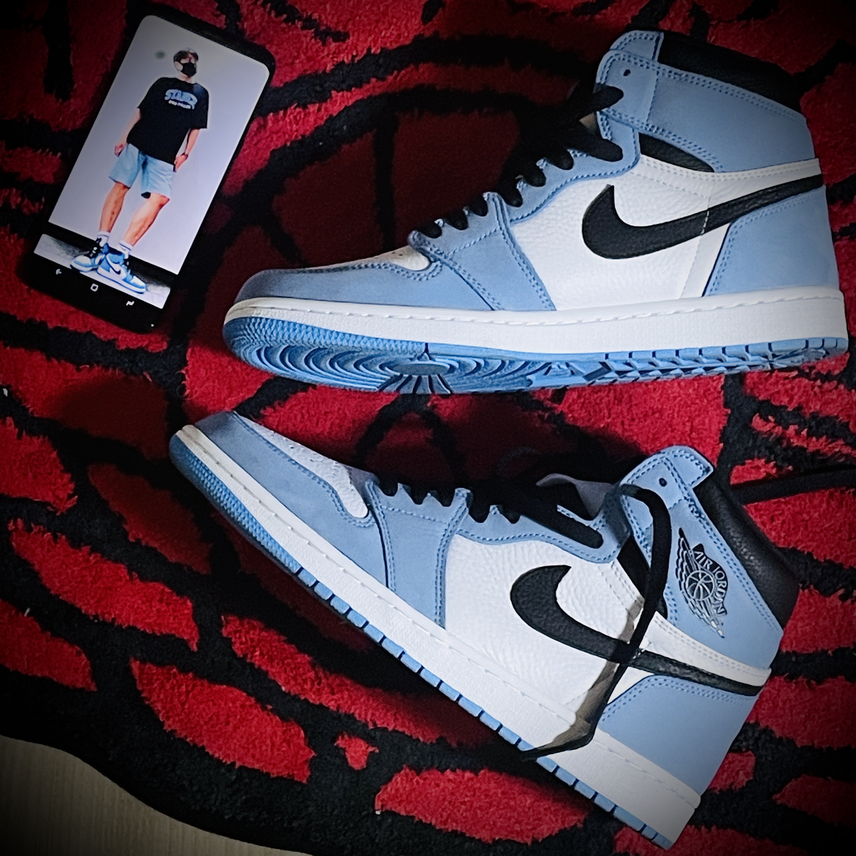 Jordan 1 Retro High OG University Blue 착용 스타일