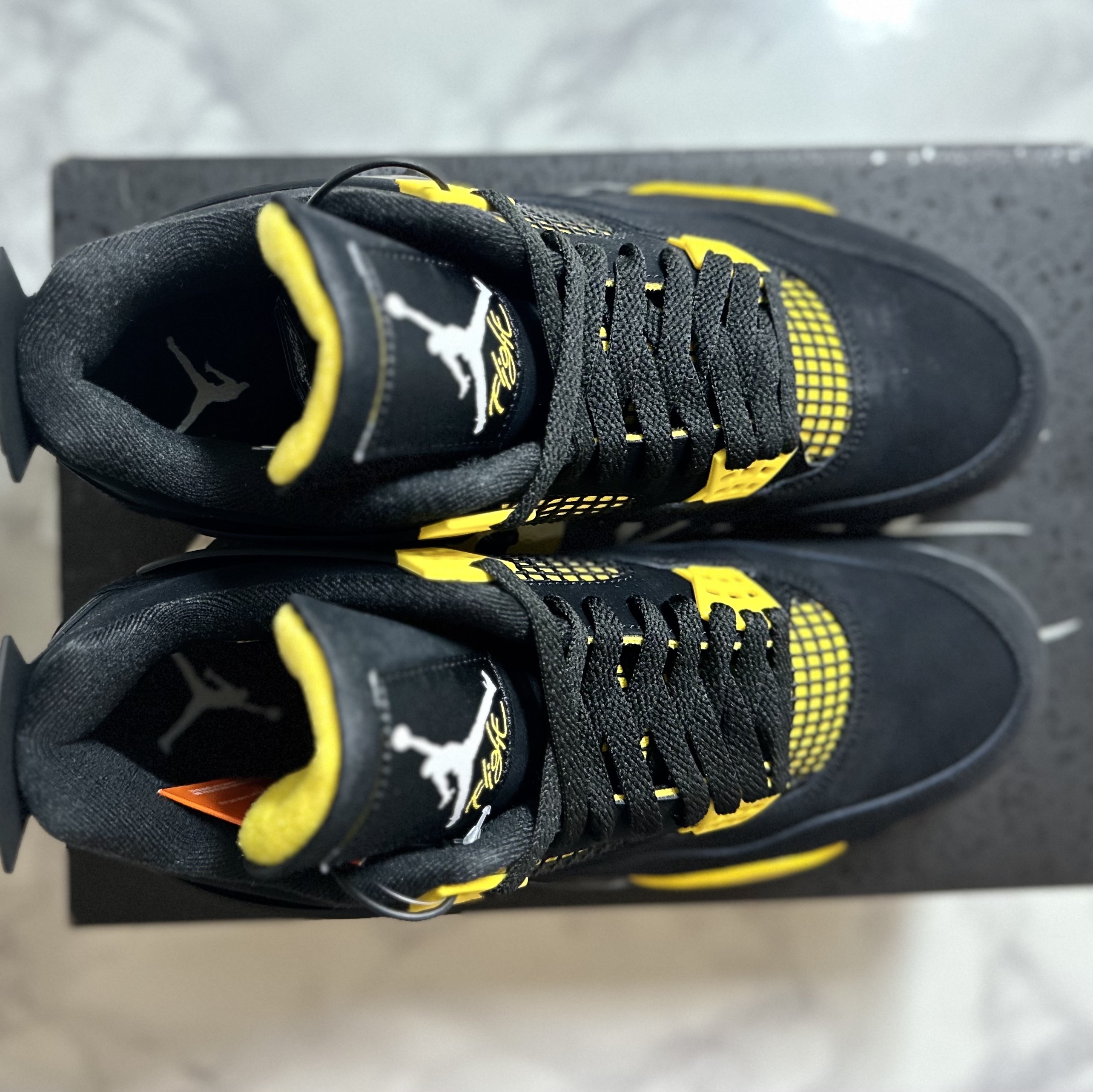 Jordan 4 Retro Thunder 2023 착용 스타일 - 4