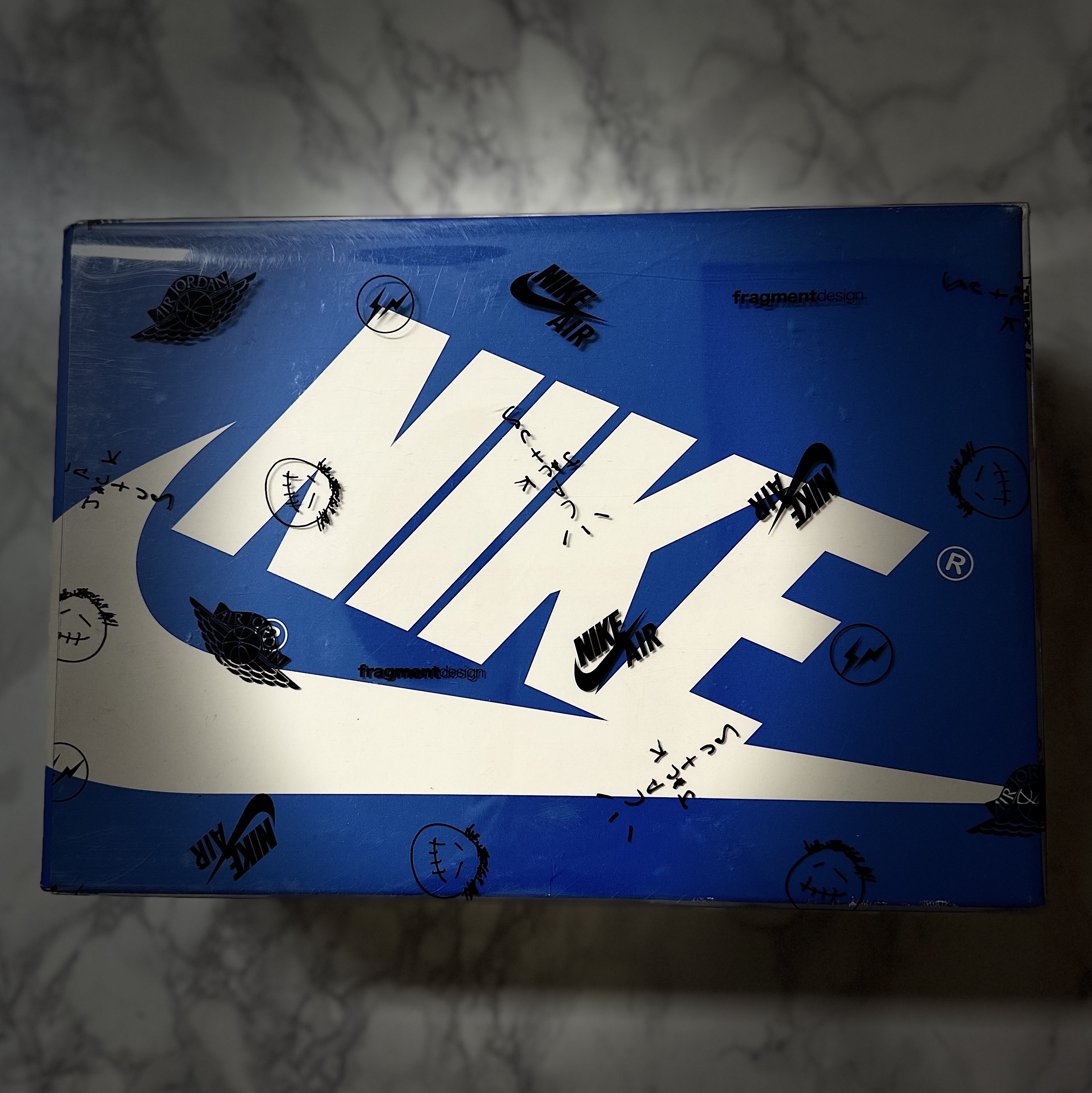Jordan 1 x Travis Scott x Fragment Retro High OG SP Military Blue 착용 스타일 - 3