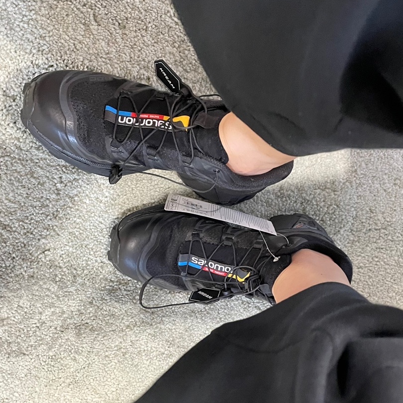 Salomon XT-6 ADV Black 착용 스타일