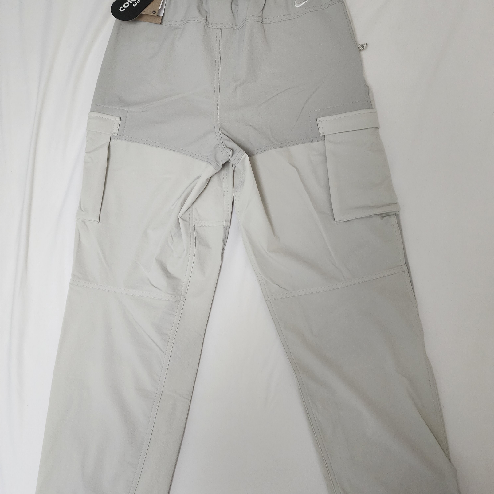 Nike ACG Canyon Farer Pants Light Bone - Asia 착용 스타일 - 2