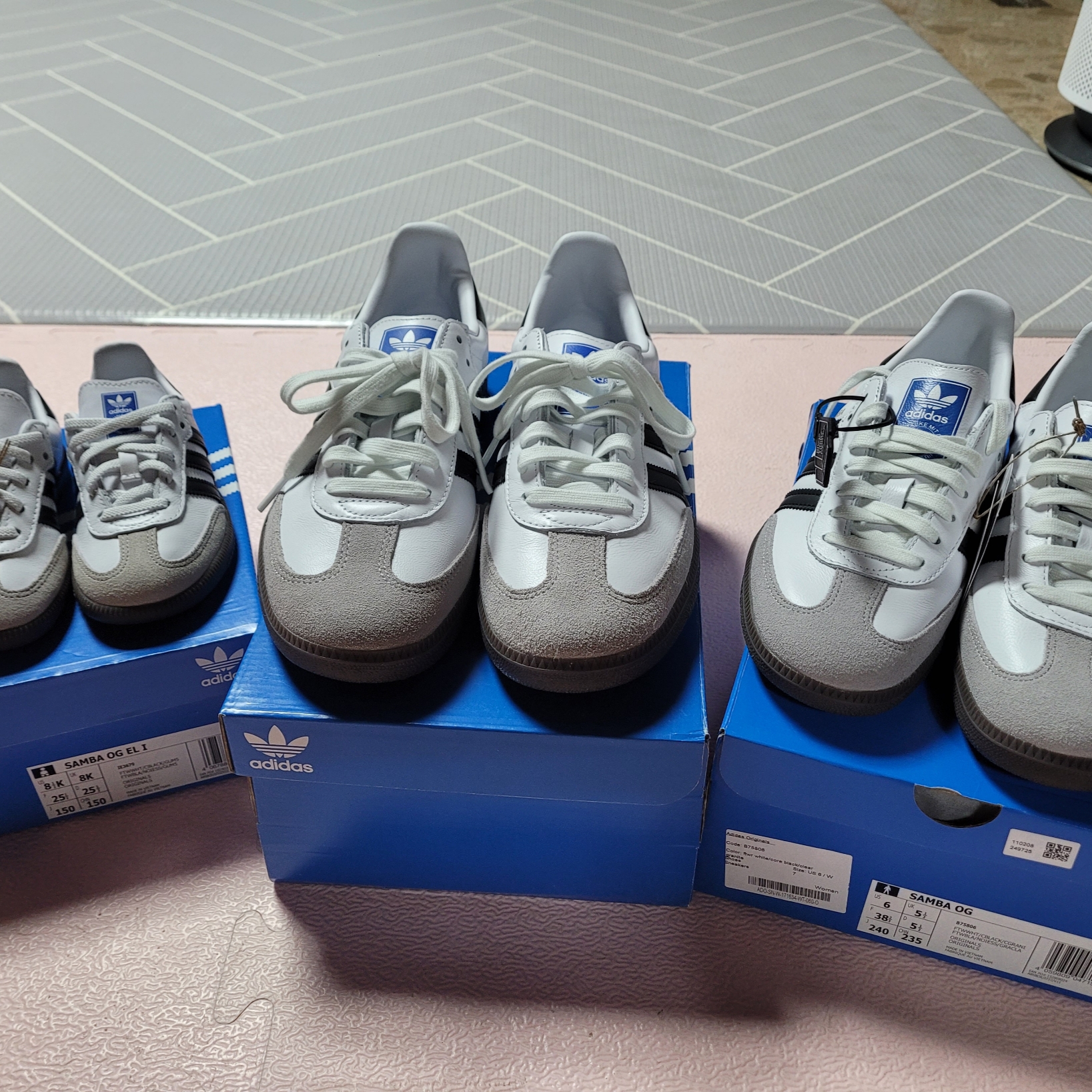 Adidas Samba OG Cloud White 착용 스타일