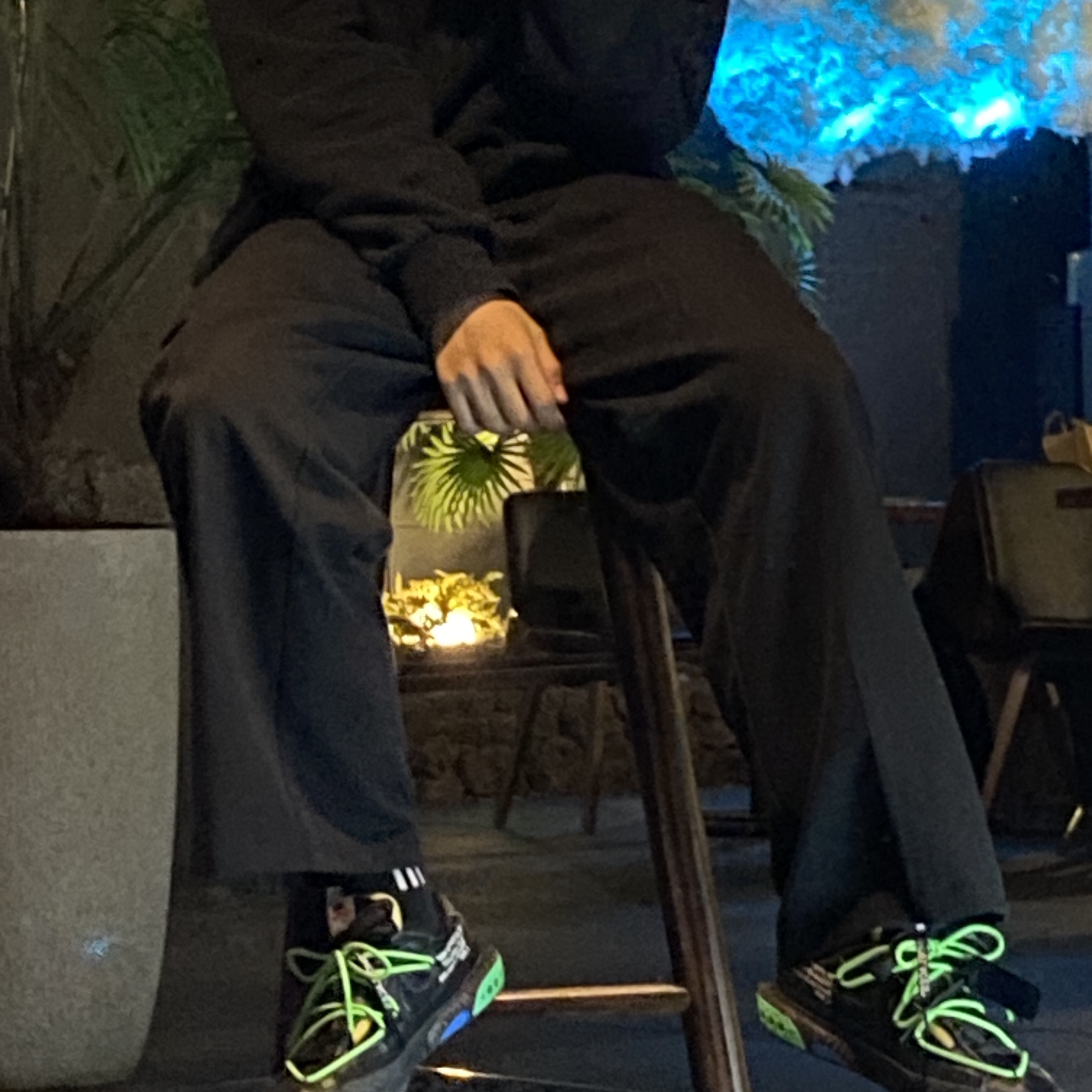 Nike x Off-White Blazer Low '77 Black and Electro Green 착용 스타일 - 1