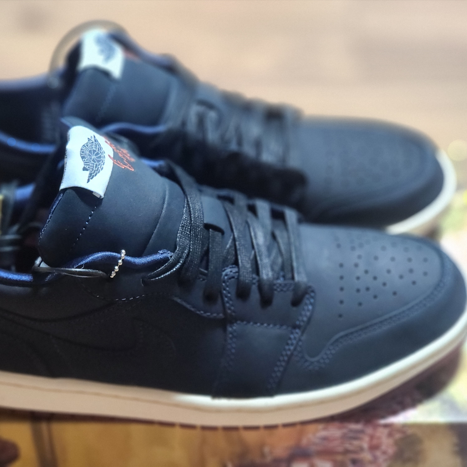 Jordan 1 x Eastside Golf Low Midnight Navy 착용 스타일 - 2