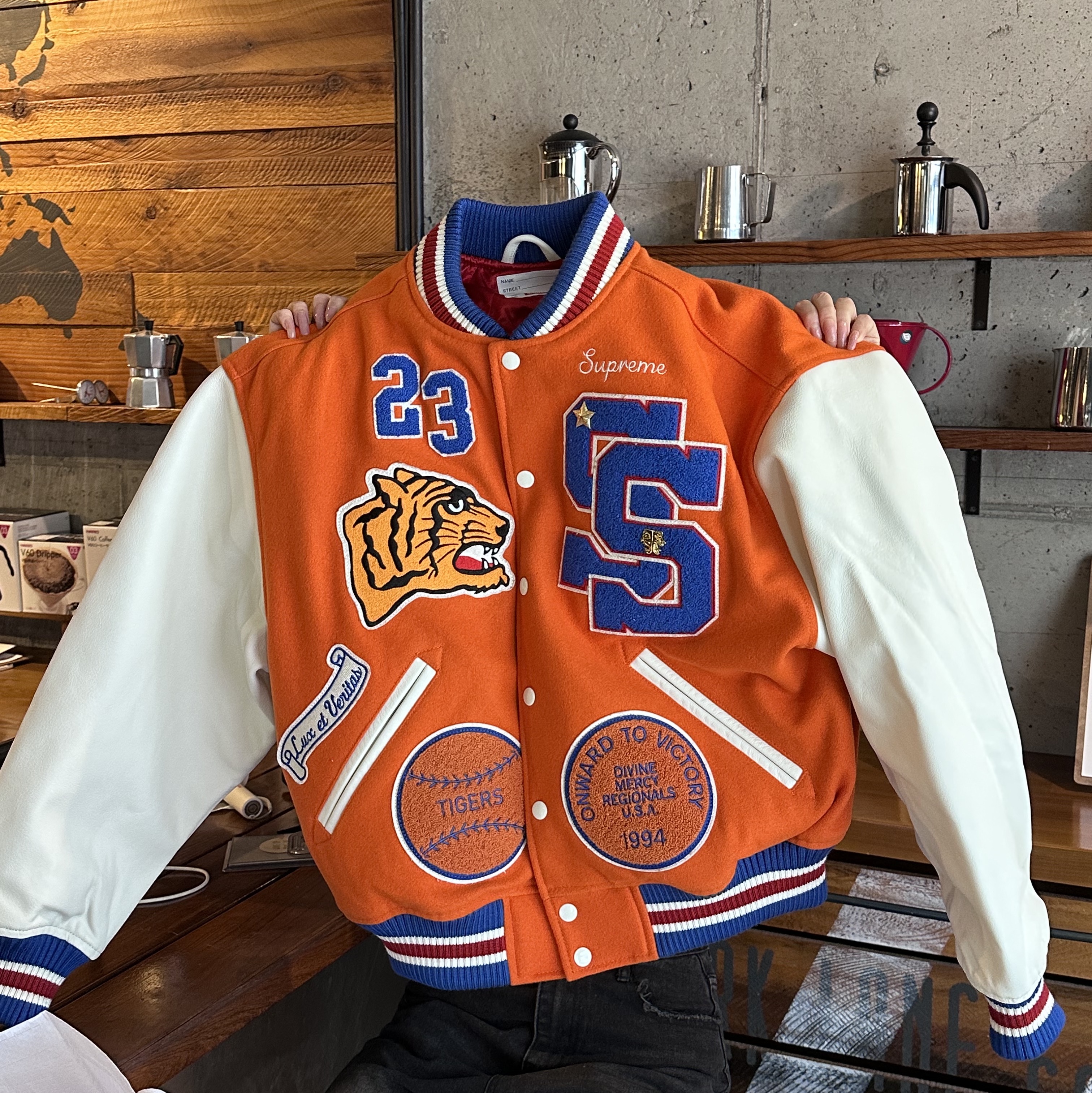 Supreme Tiger Varsity Jacket Orange - 23FW 착용 스타일