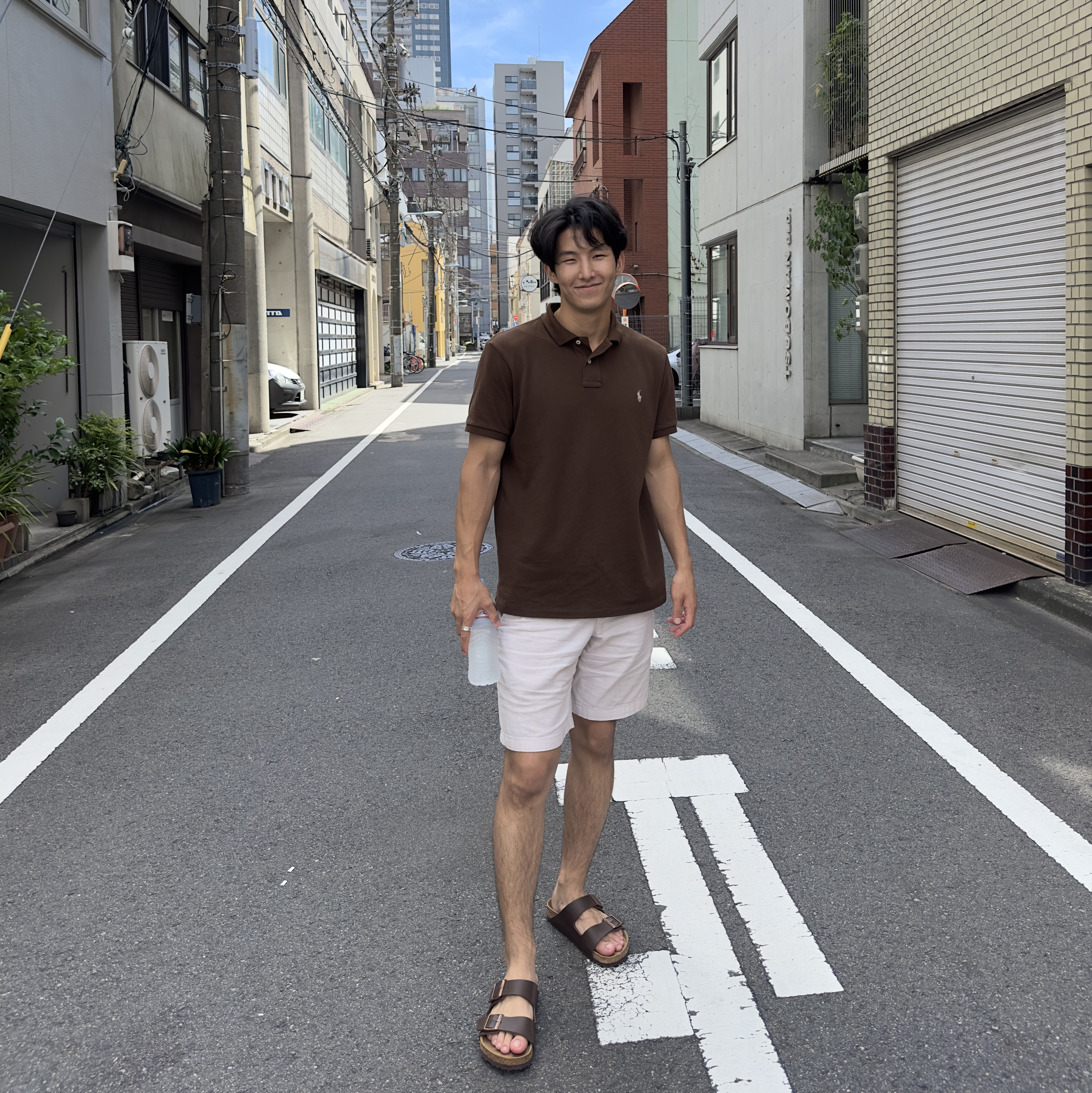 Birkenstock Arizona Dark Brown - Regular 착용 스타일