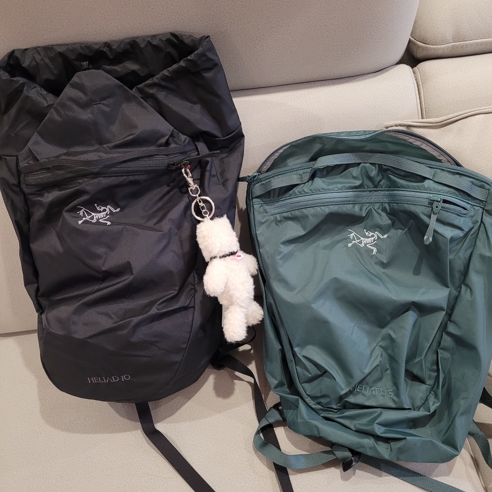 Arc'teryx Heliad 15 Backpack Boxcar, Arc'teryx Heliad 10 Backpack Black 착용 스타일 - 1