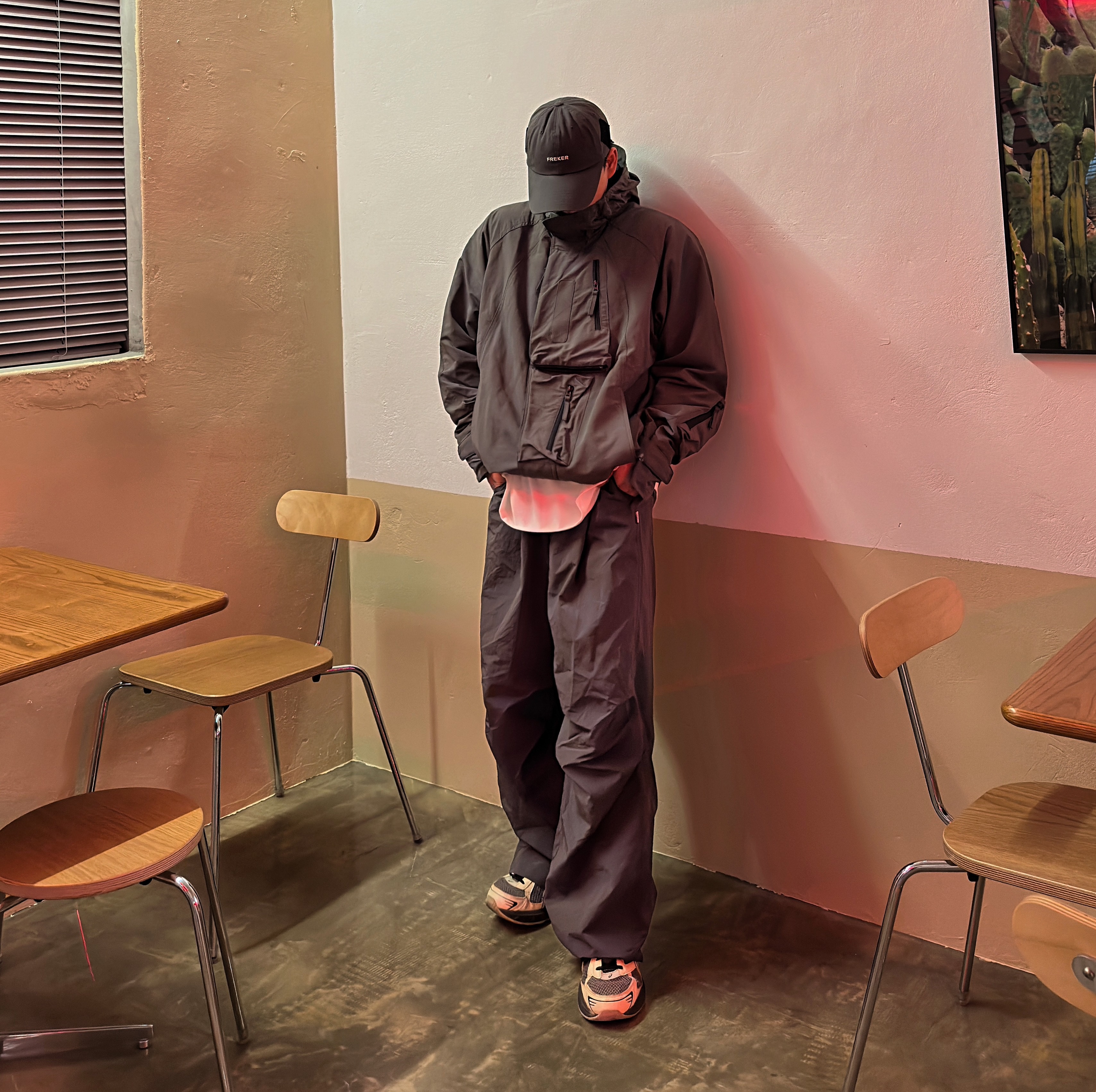 Undermycar Rikan Multi Pocket Casual Jacket Phantom - 21FW, Asics x I4P Gel-1130 Mink Glacier Grey 착용 스타일 - 3