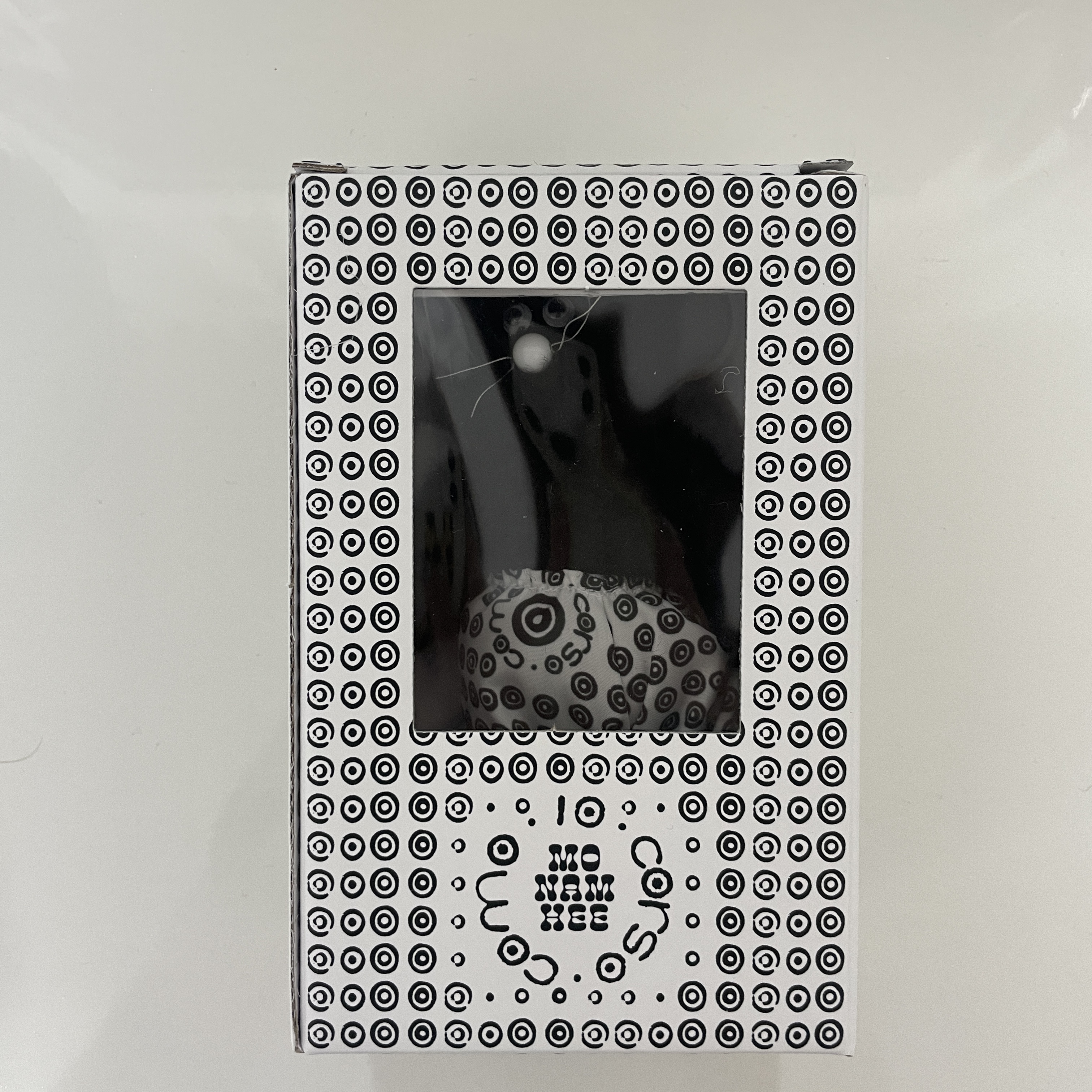 Monamhee x 10 Corso Como Bianco Keyring Black 착용 스타일