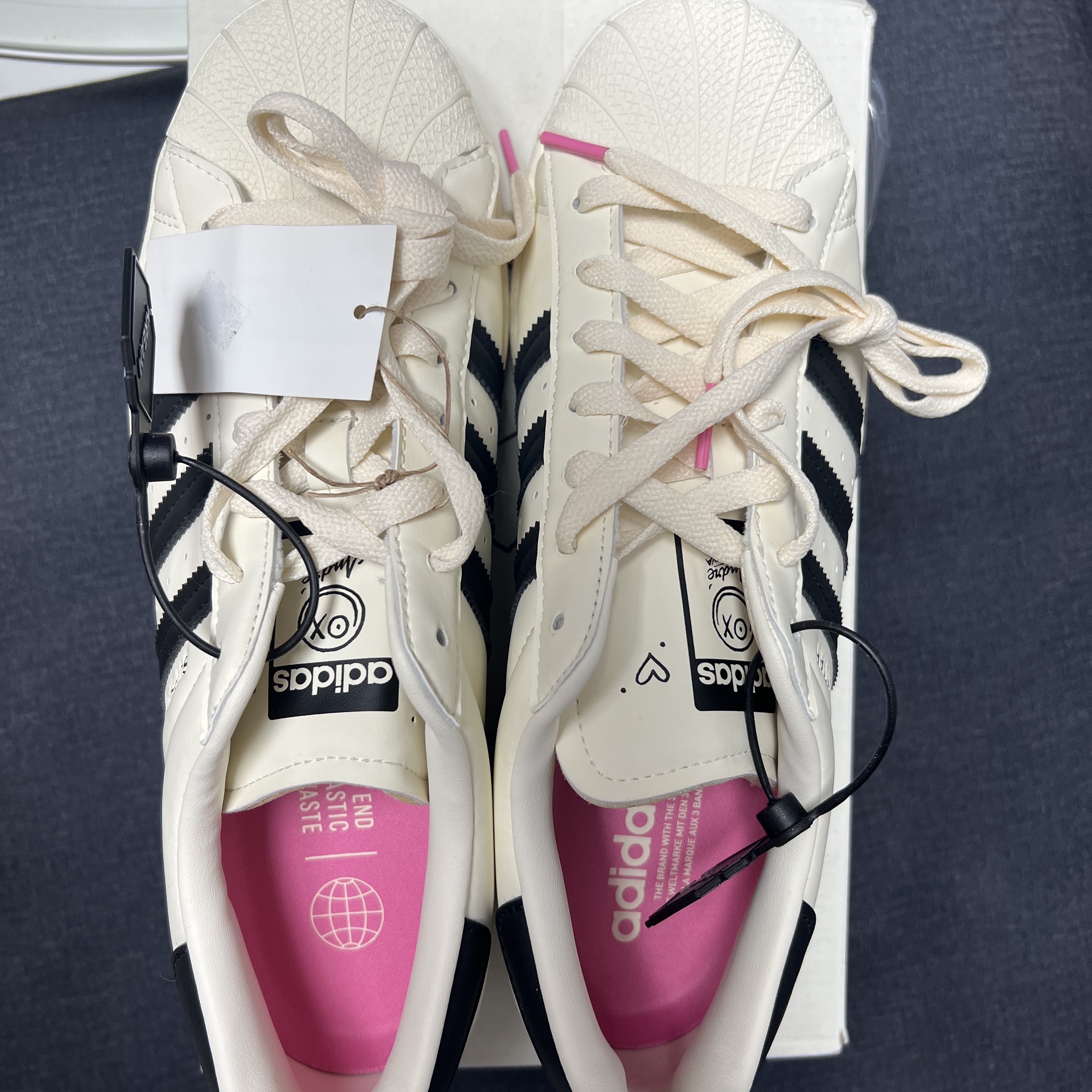Adidas x Andre Saraiva Superstar Cream White Core Black 착용 스타일 - 1