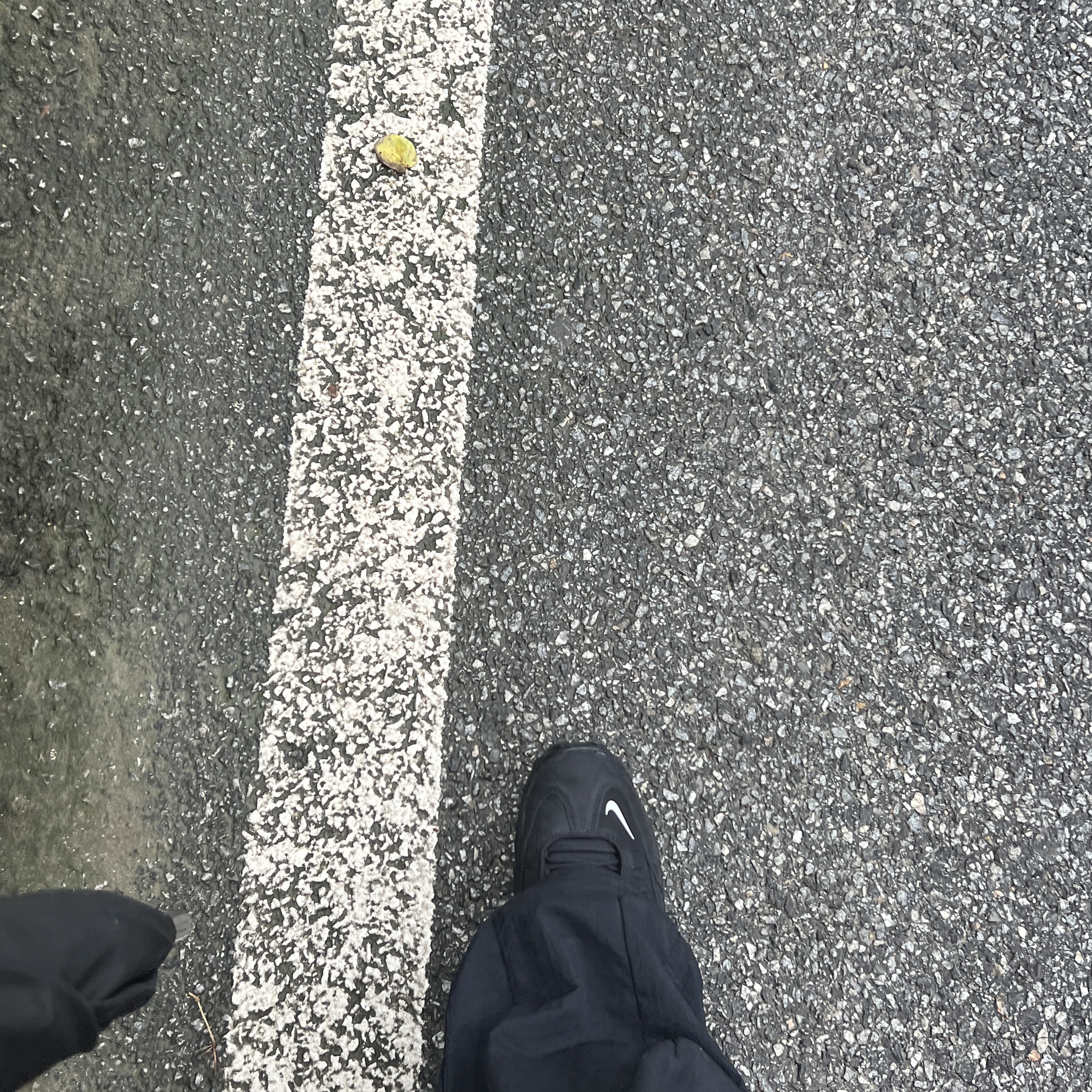 Nike x Ambush Air Adjust Force SP Black and Psychic Purple 착용 스타일 - 1